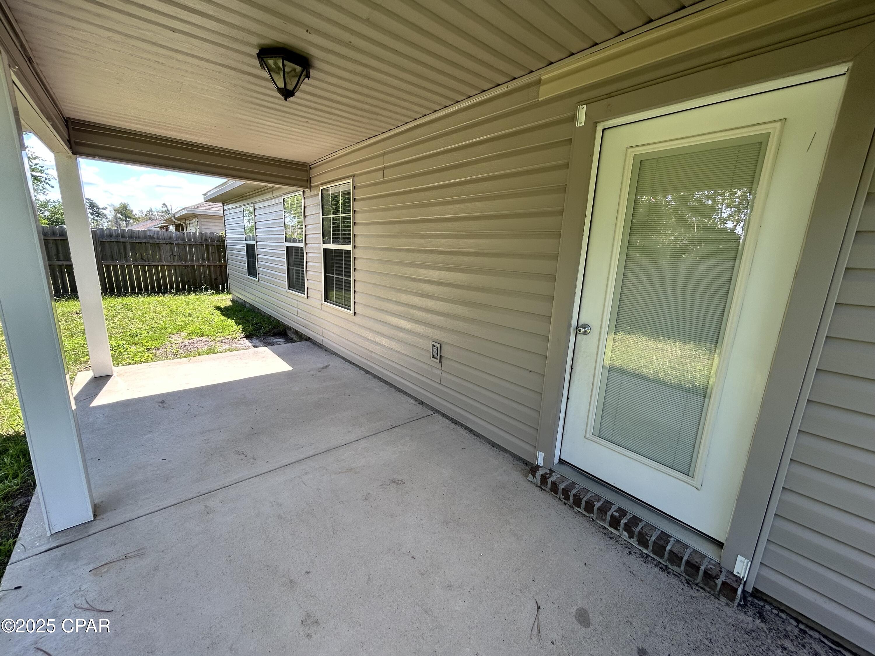 [No Recorded Subdiv] - Residential Lease