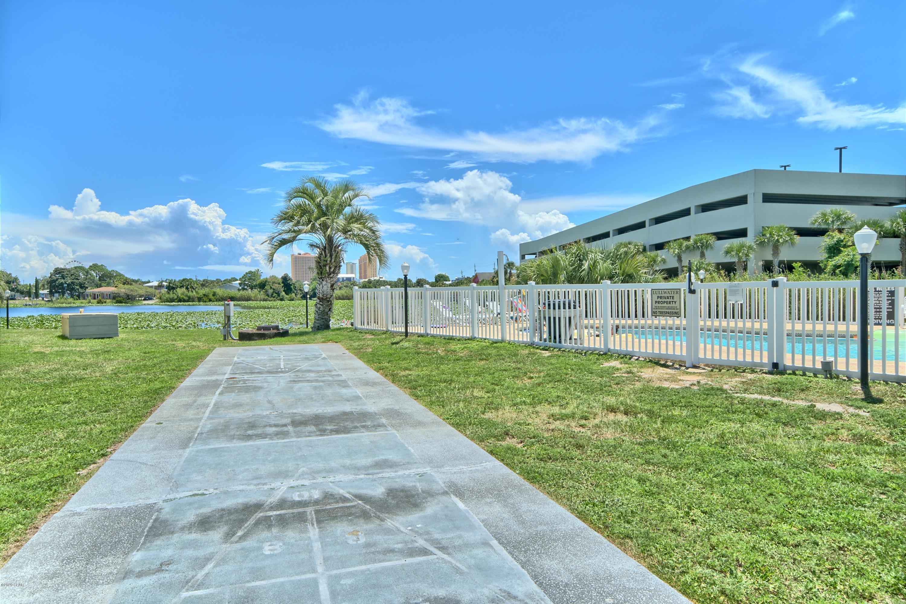 Lullwater Beach - Residential