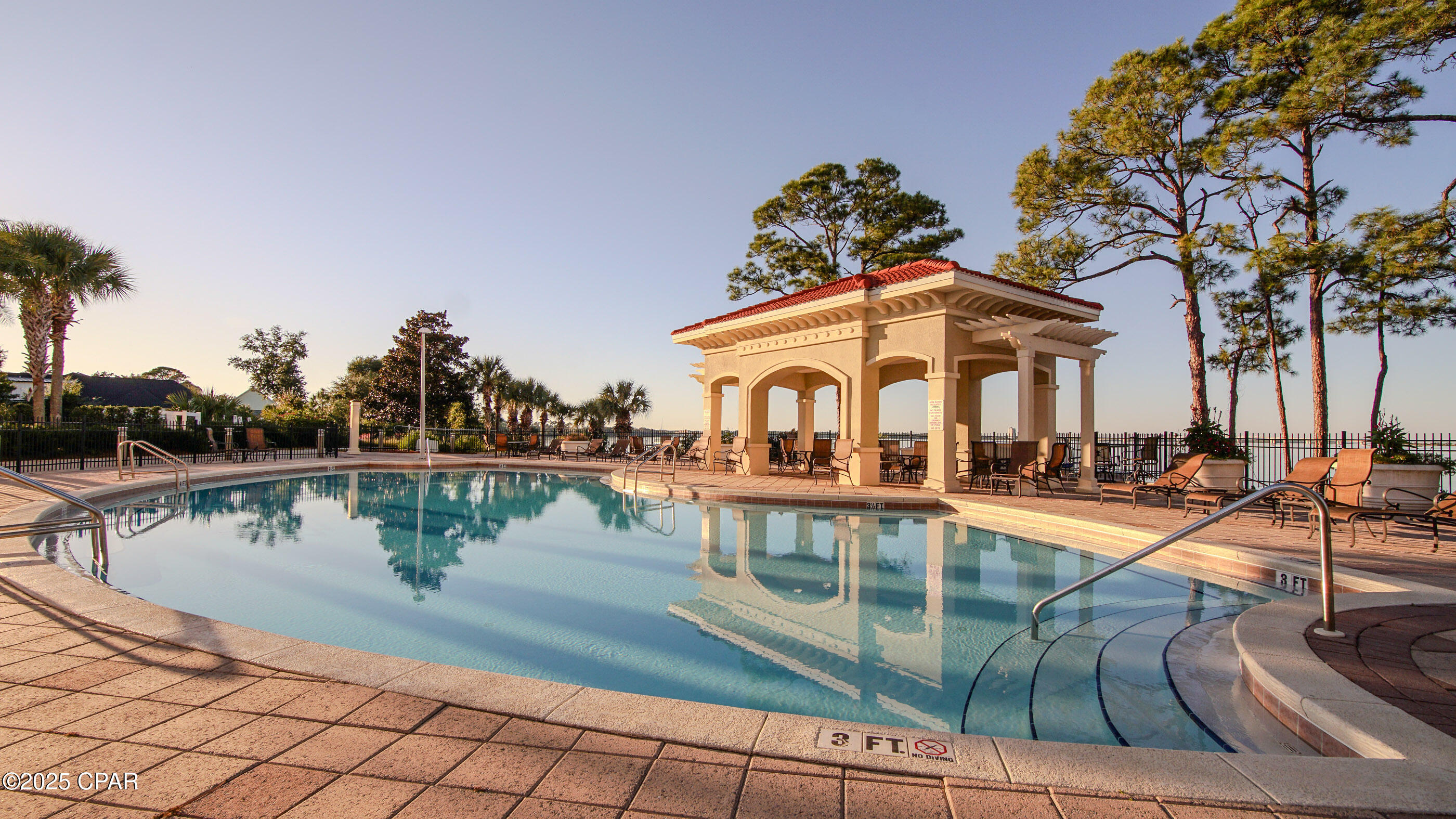 Magnolia Bay Club - Residential