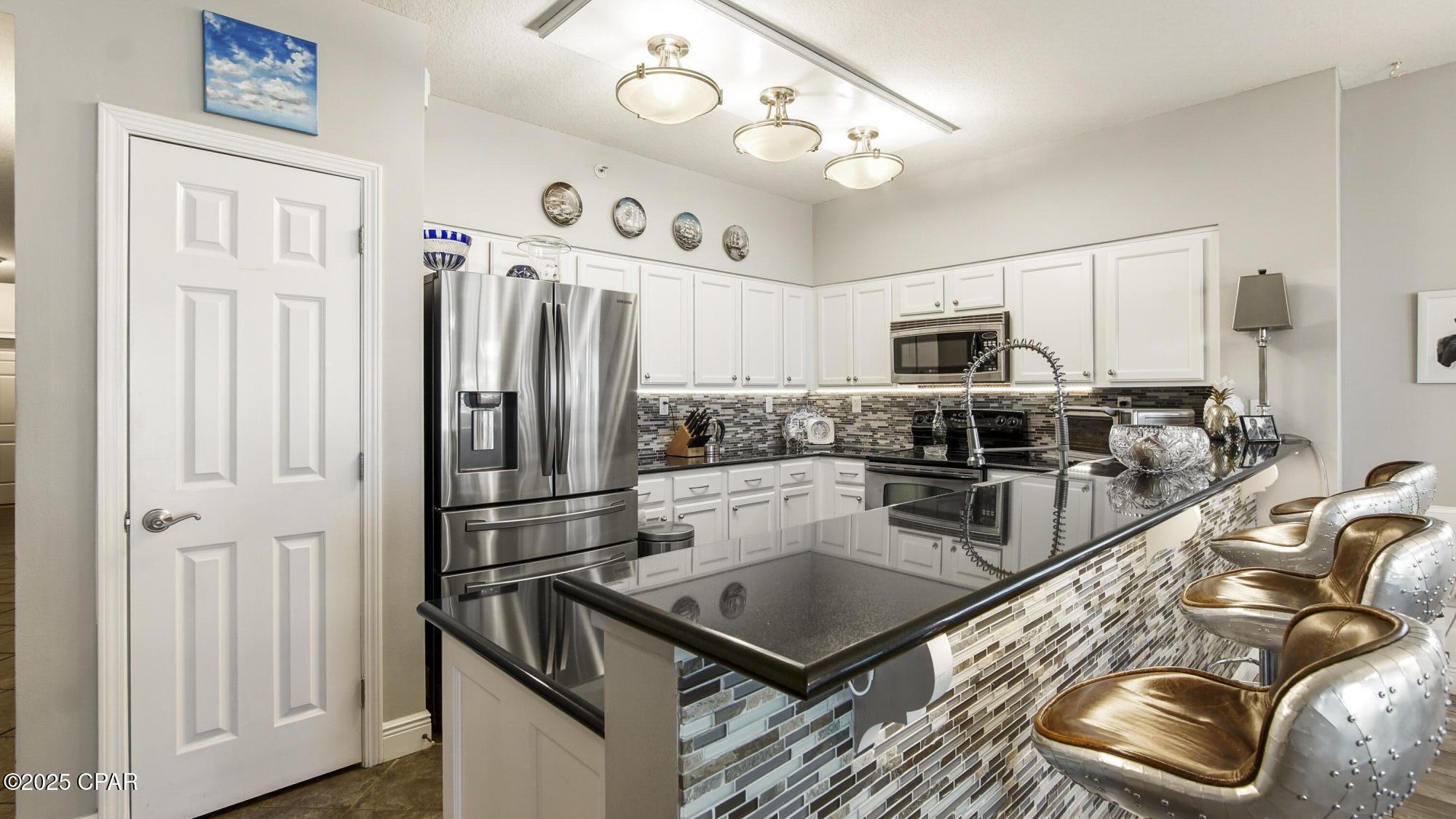 Magnolia Bay Club - Residential