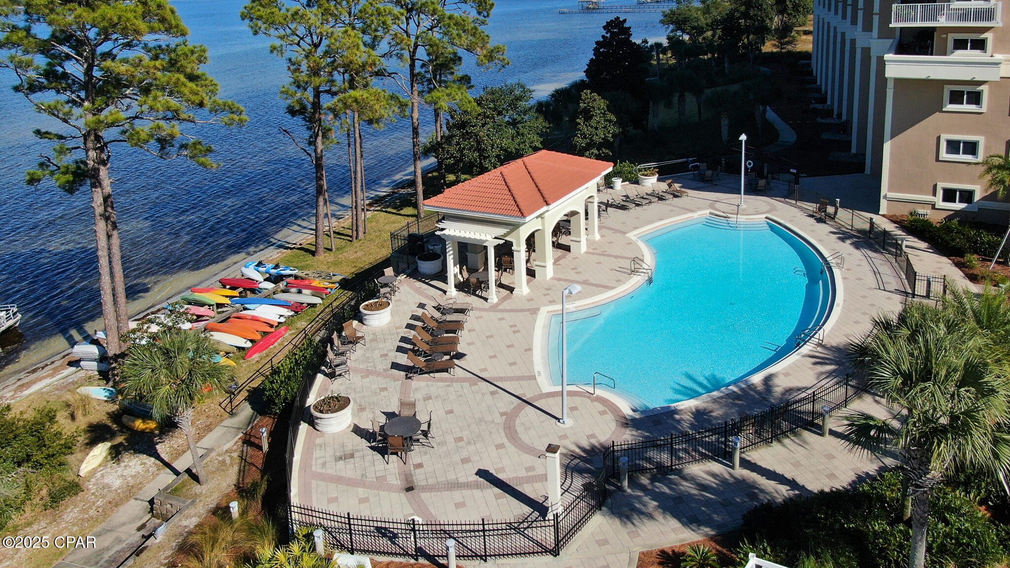 Magnolia Bay Club - Residential