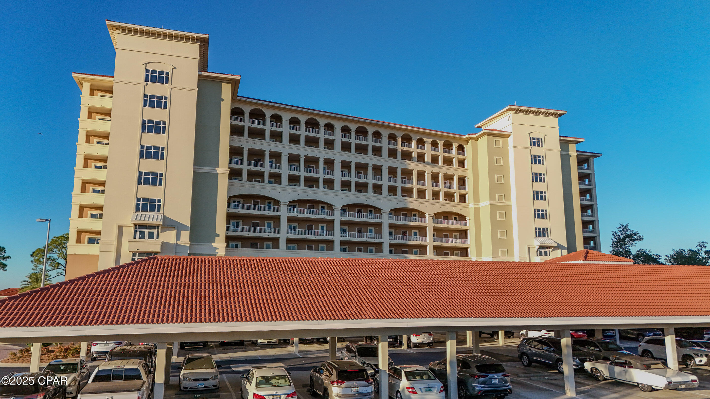 Magnolia Bay Club - Residential