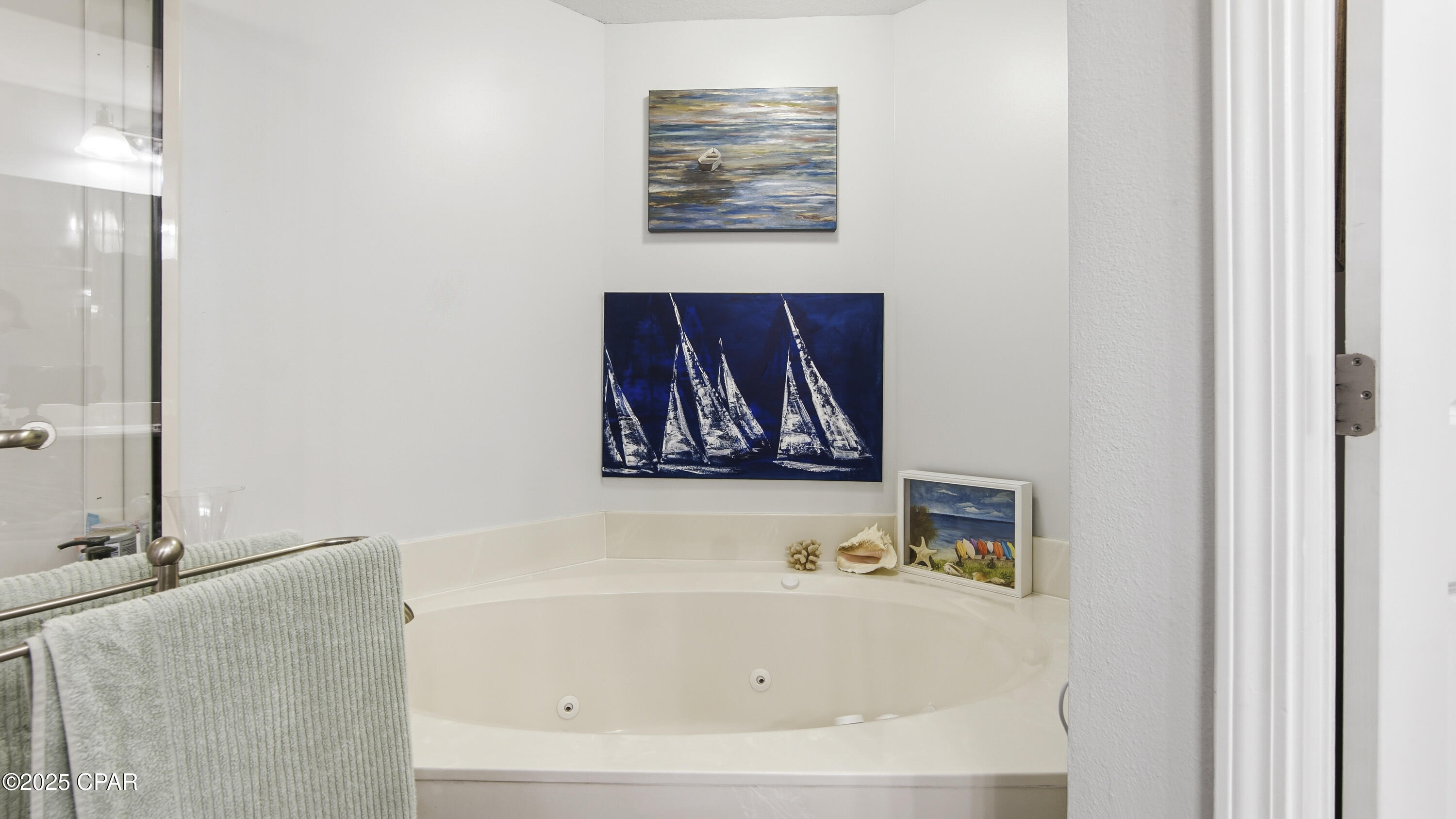 Magnolia Bay Club - Residential