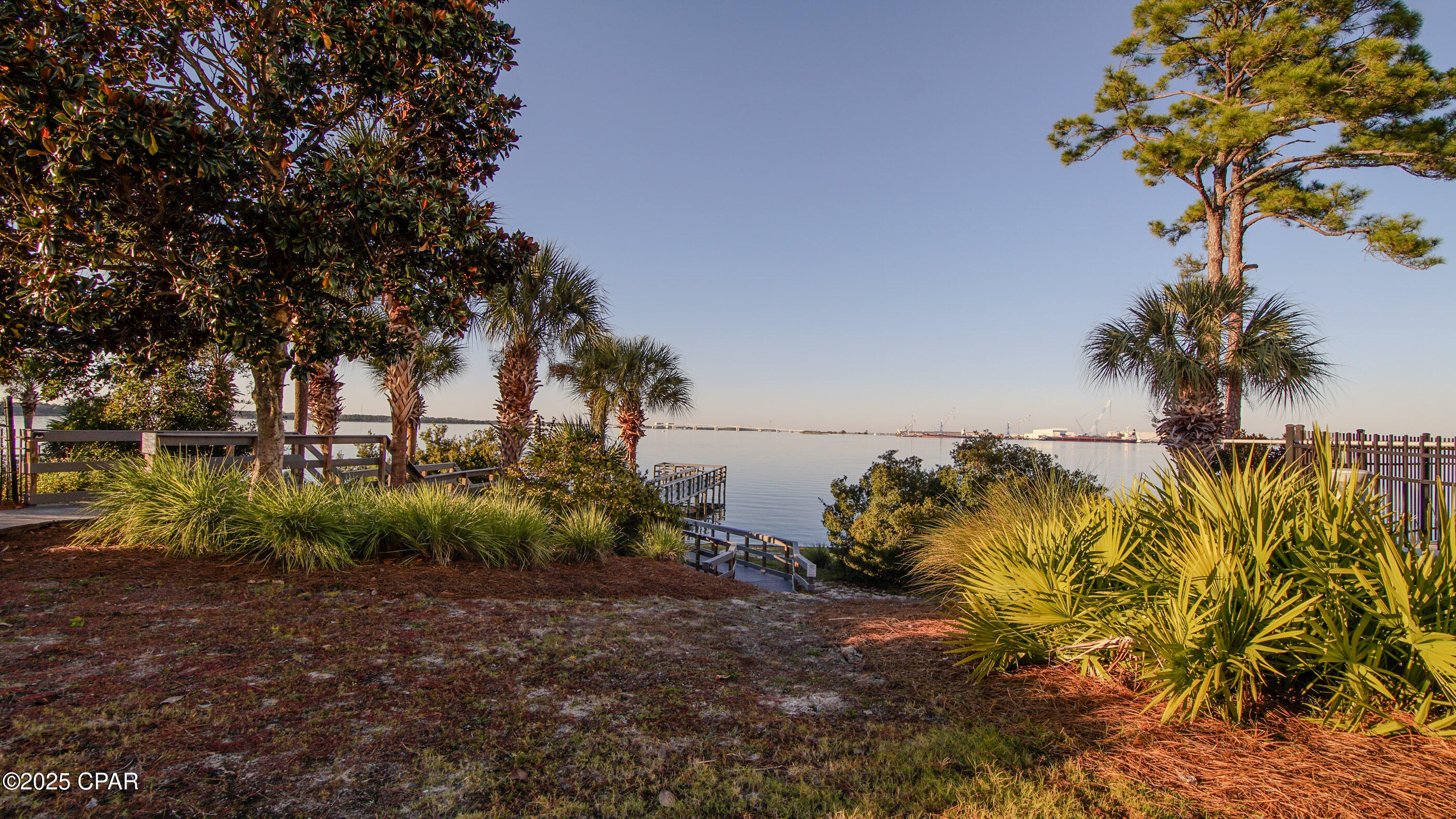 Magnolia Bay Club - Residential