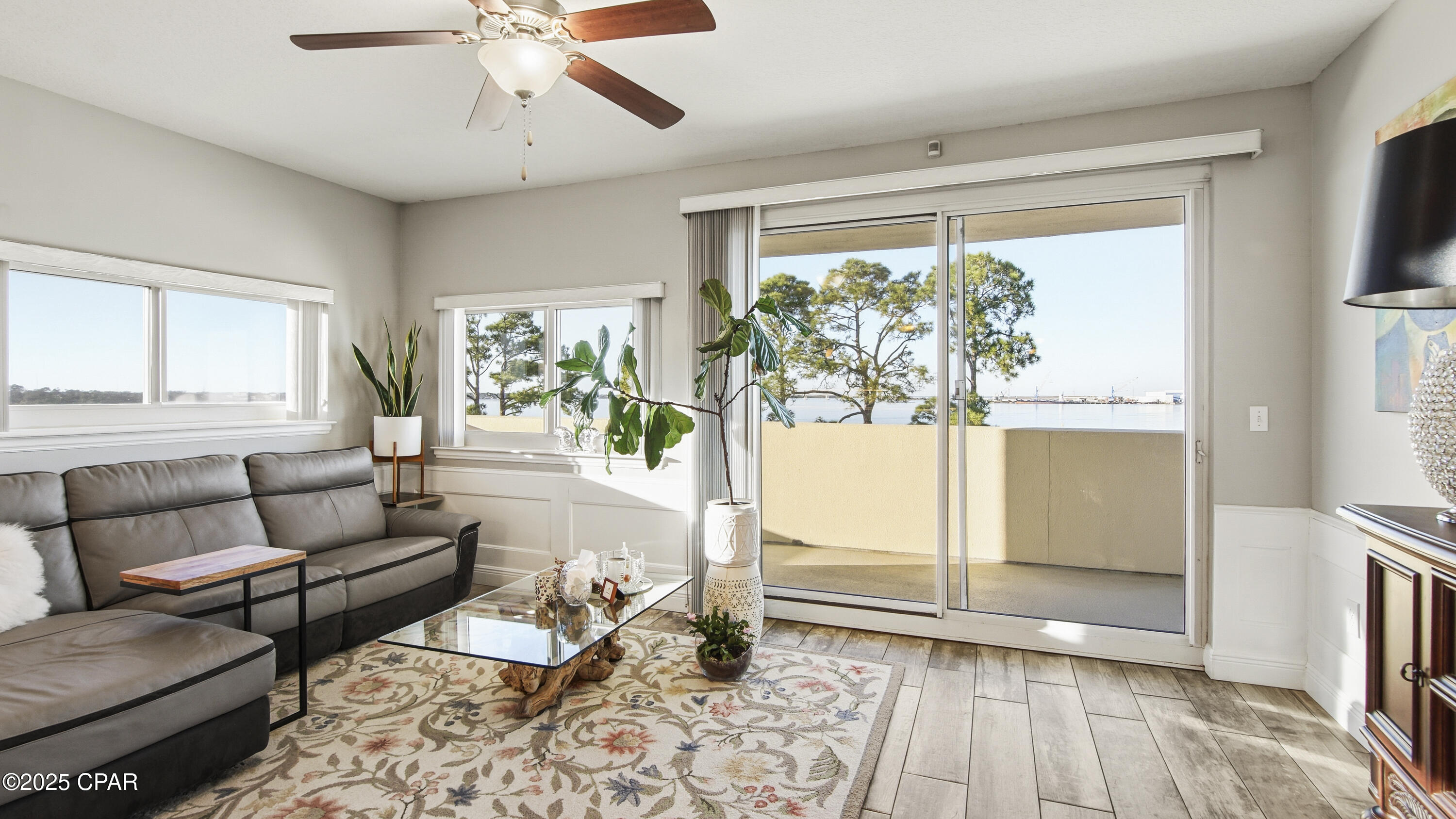 Magnolia Bay Club - Residential