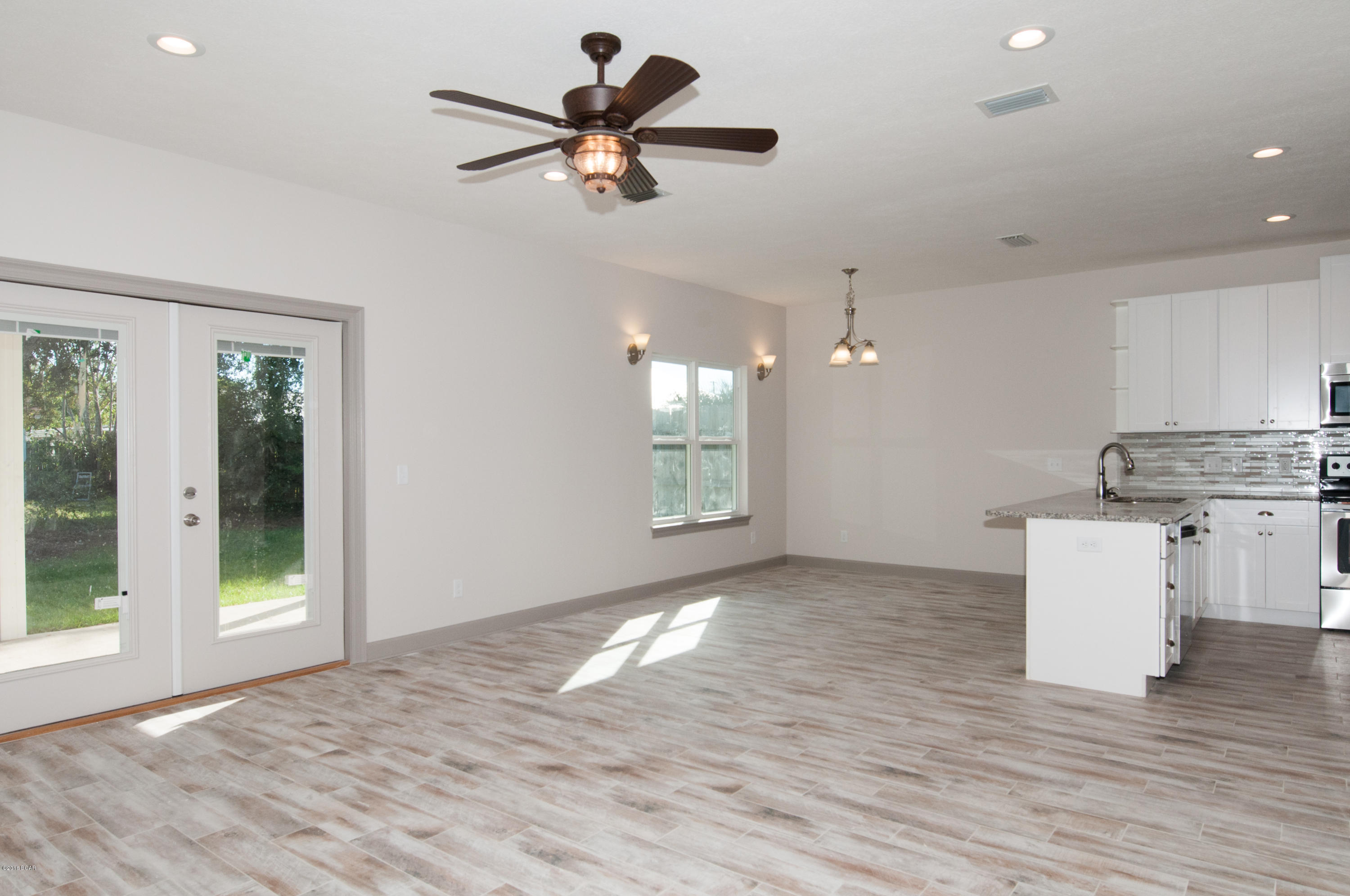 Riviera Beach 1st Add - Residential