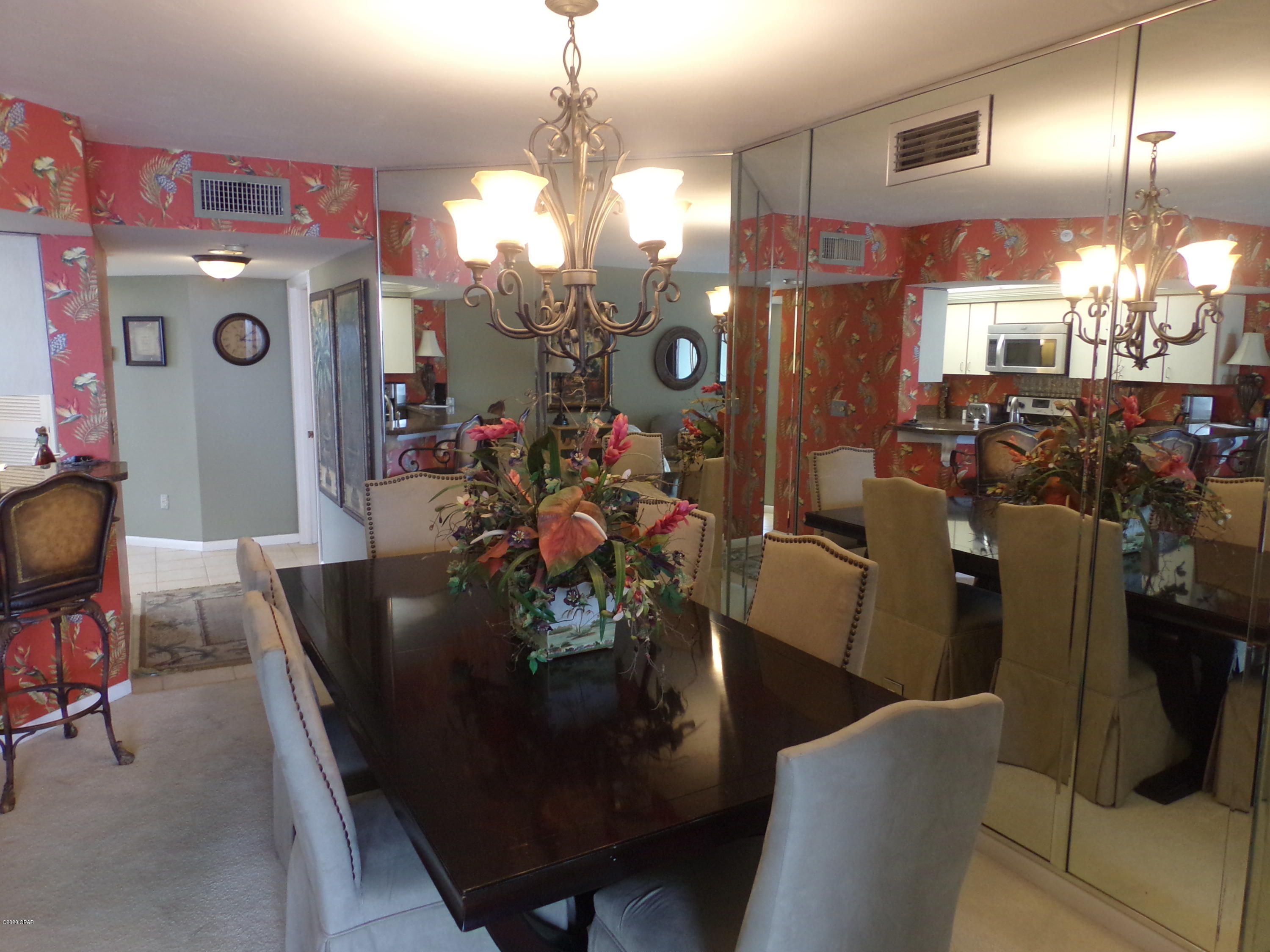 Summerhouse Condo. - Residential