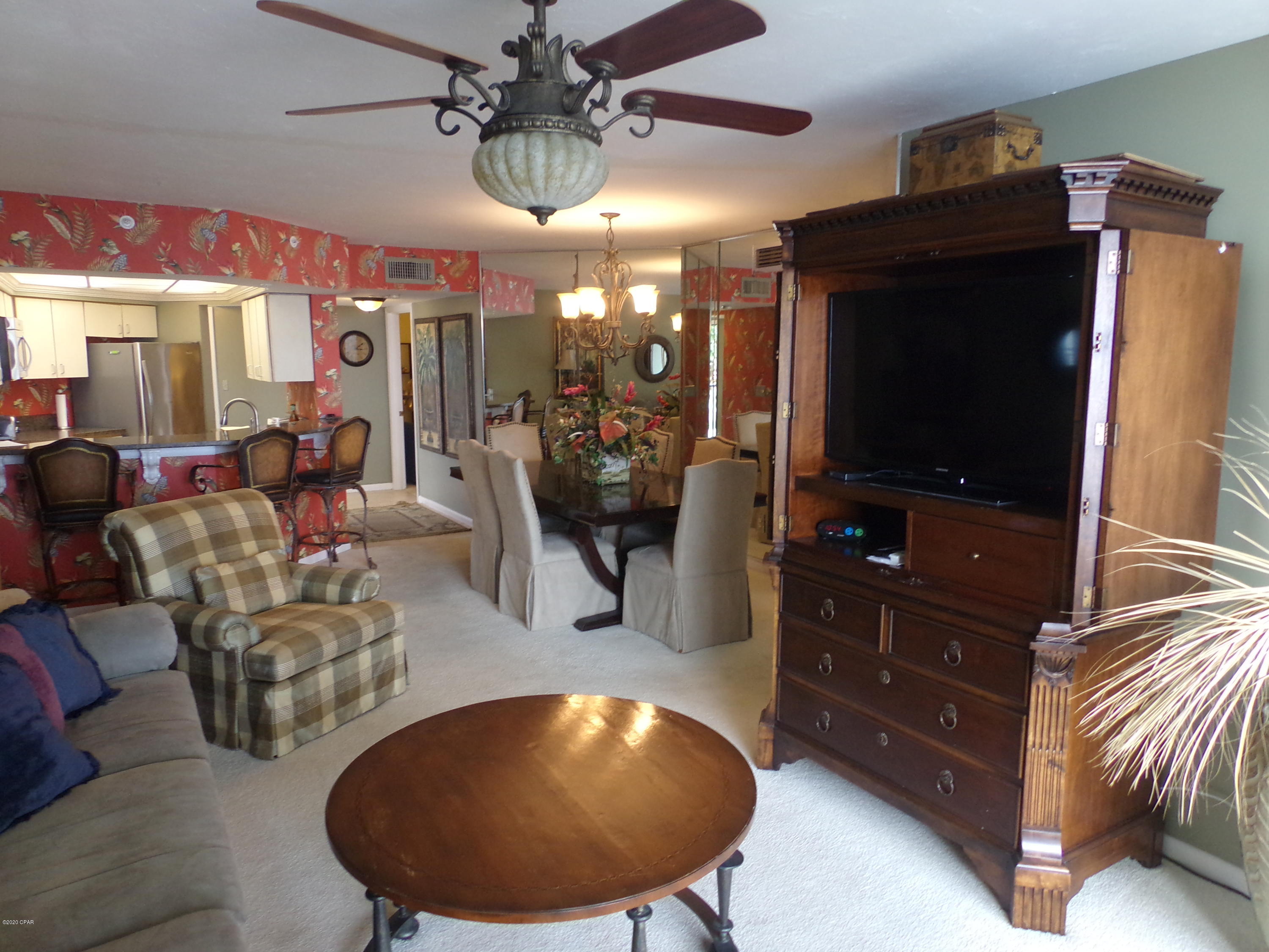 Summerhouse Condo. - Residential