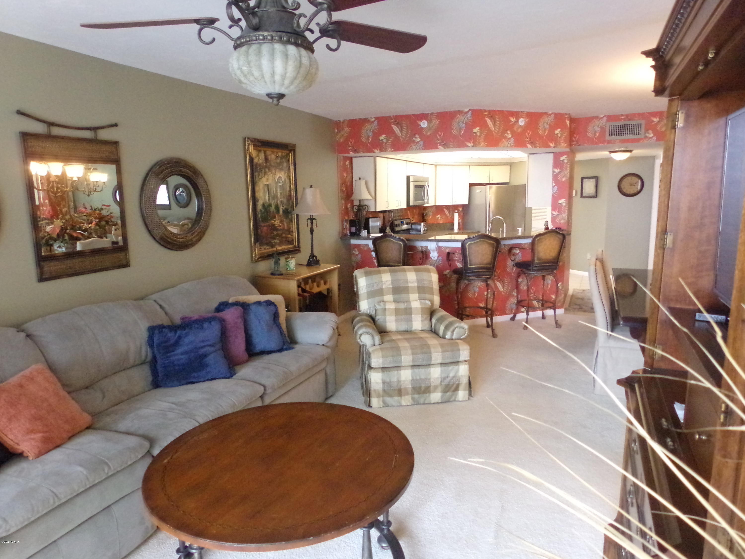 Summerhouse Condo. - Residential