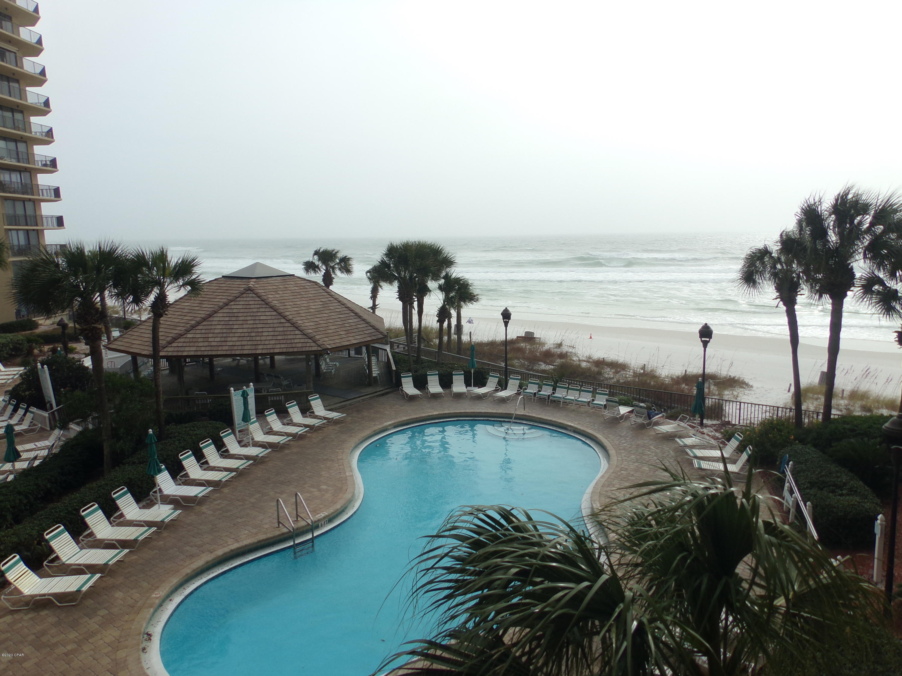 Summerhouse Condo. - Residential