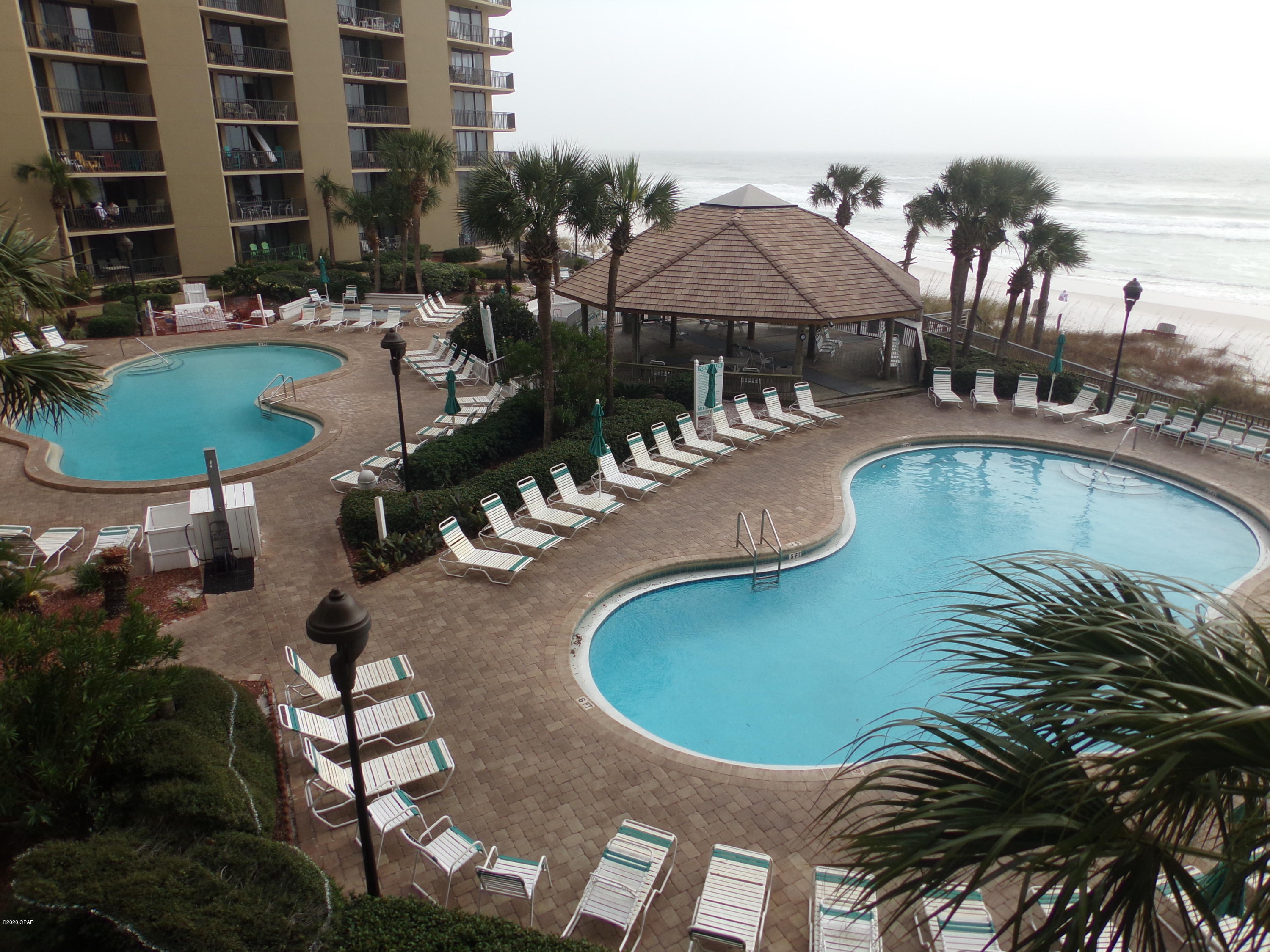 Summerhouse Condo. - Residential