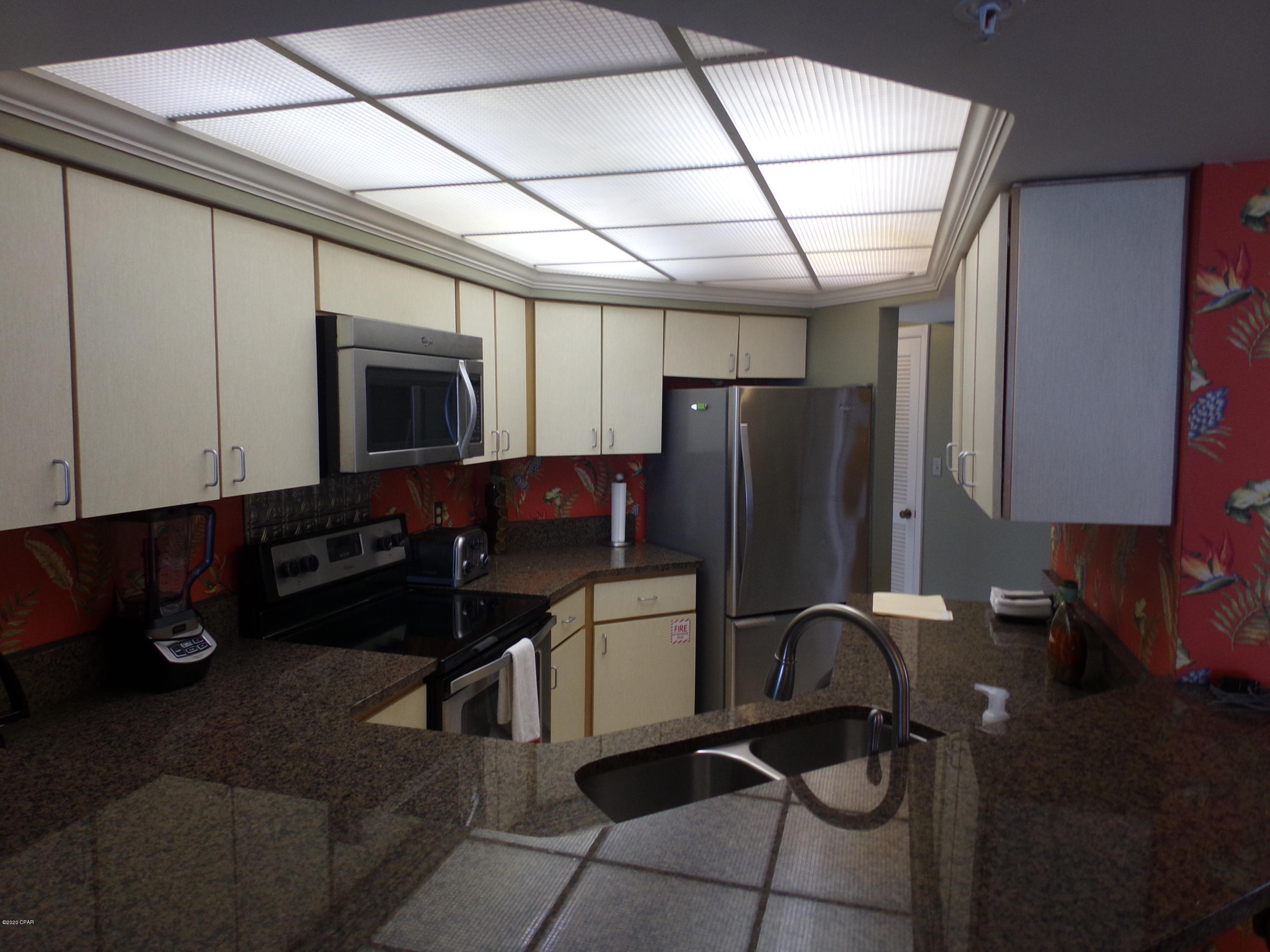 Summerhouse Condo. - Residential