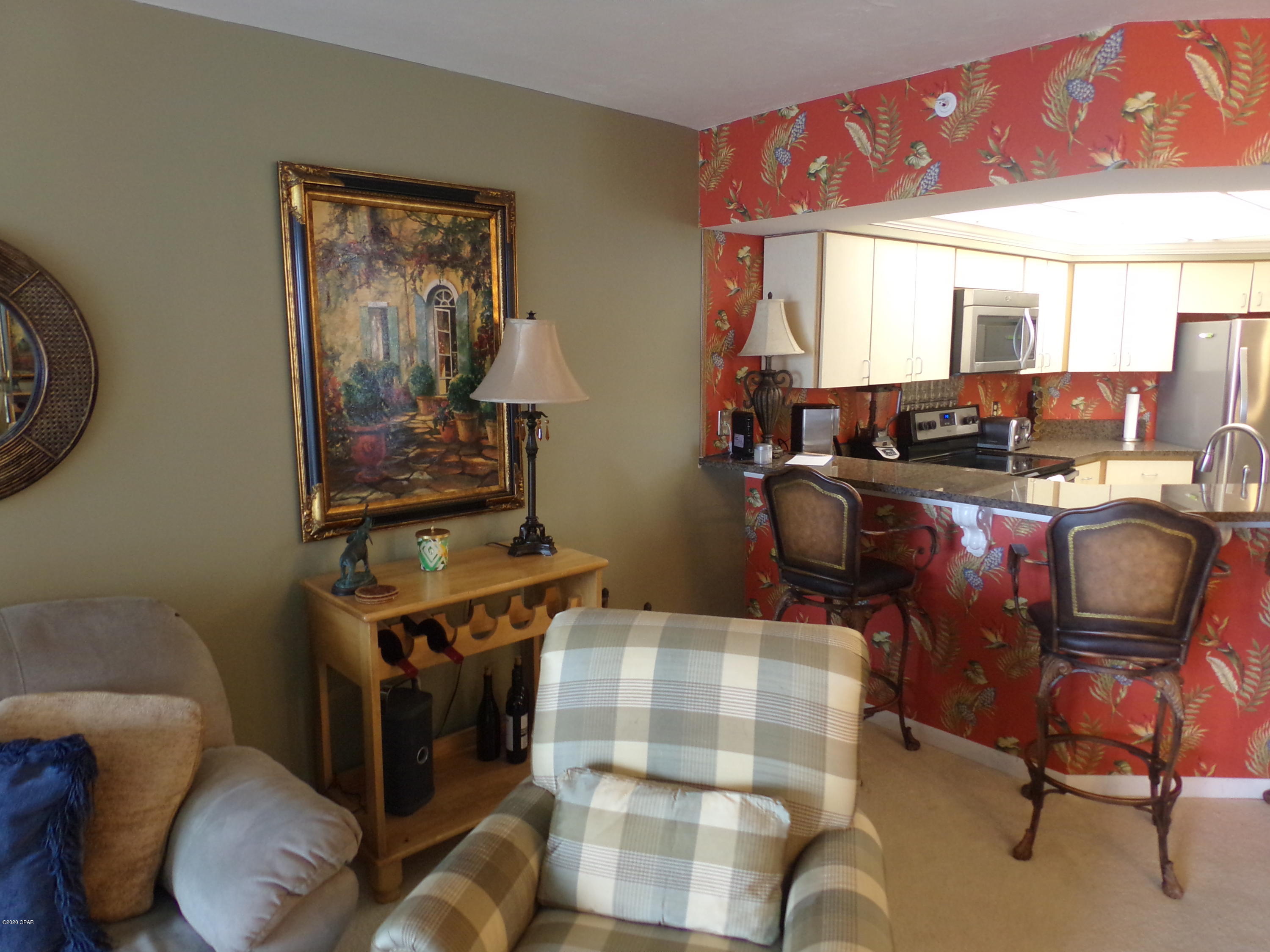 Summerhouse Condo. - Residential