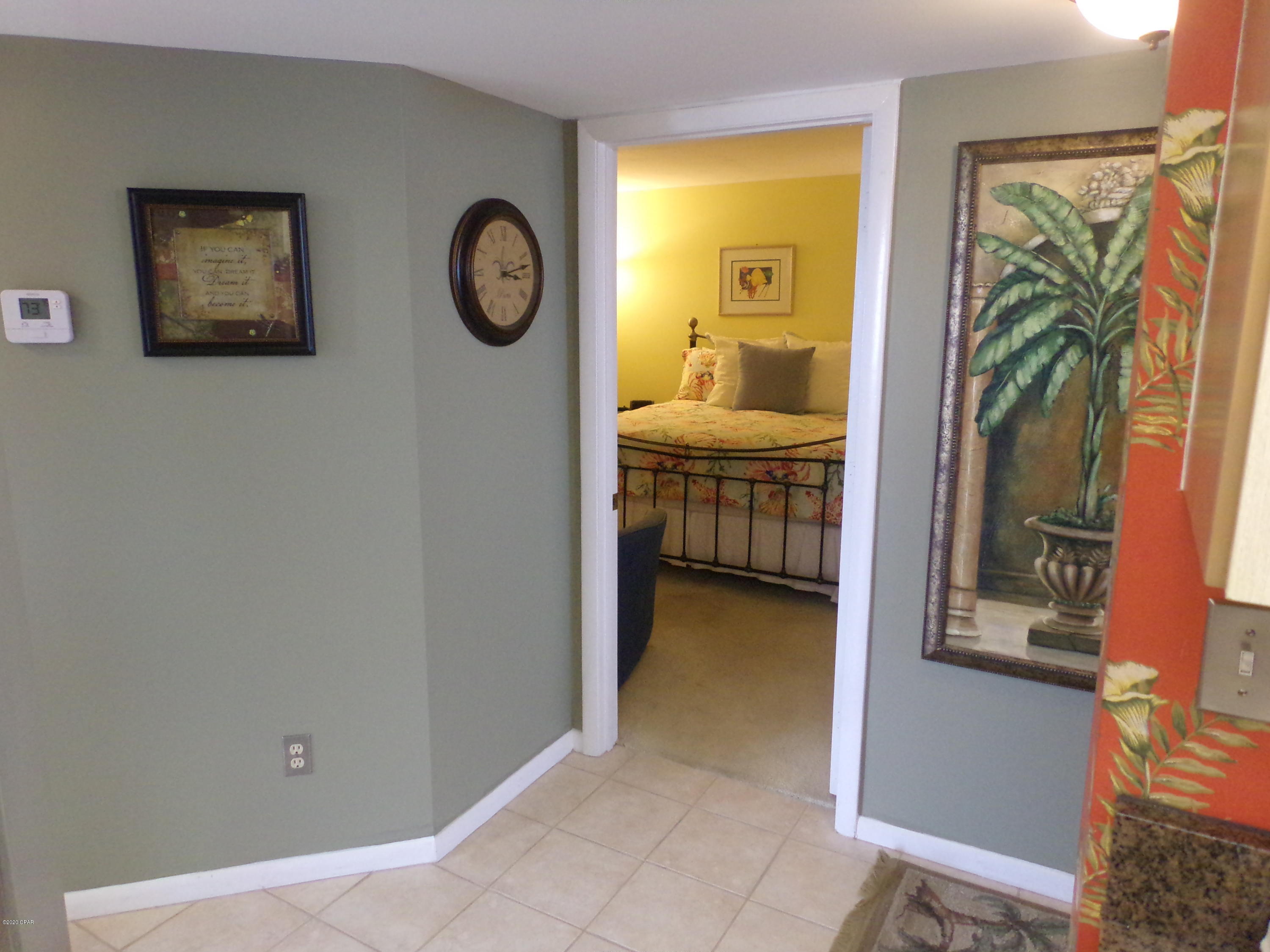 Summerhouse Condo. - Residential