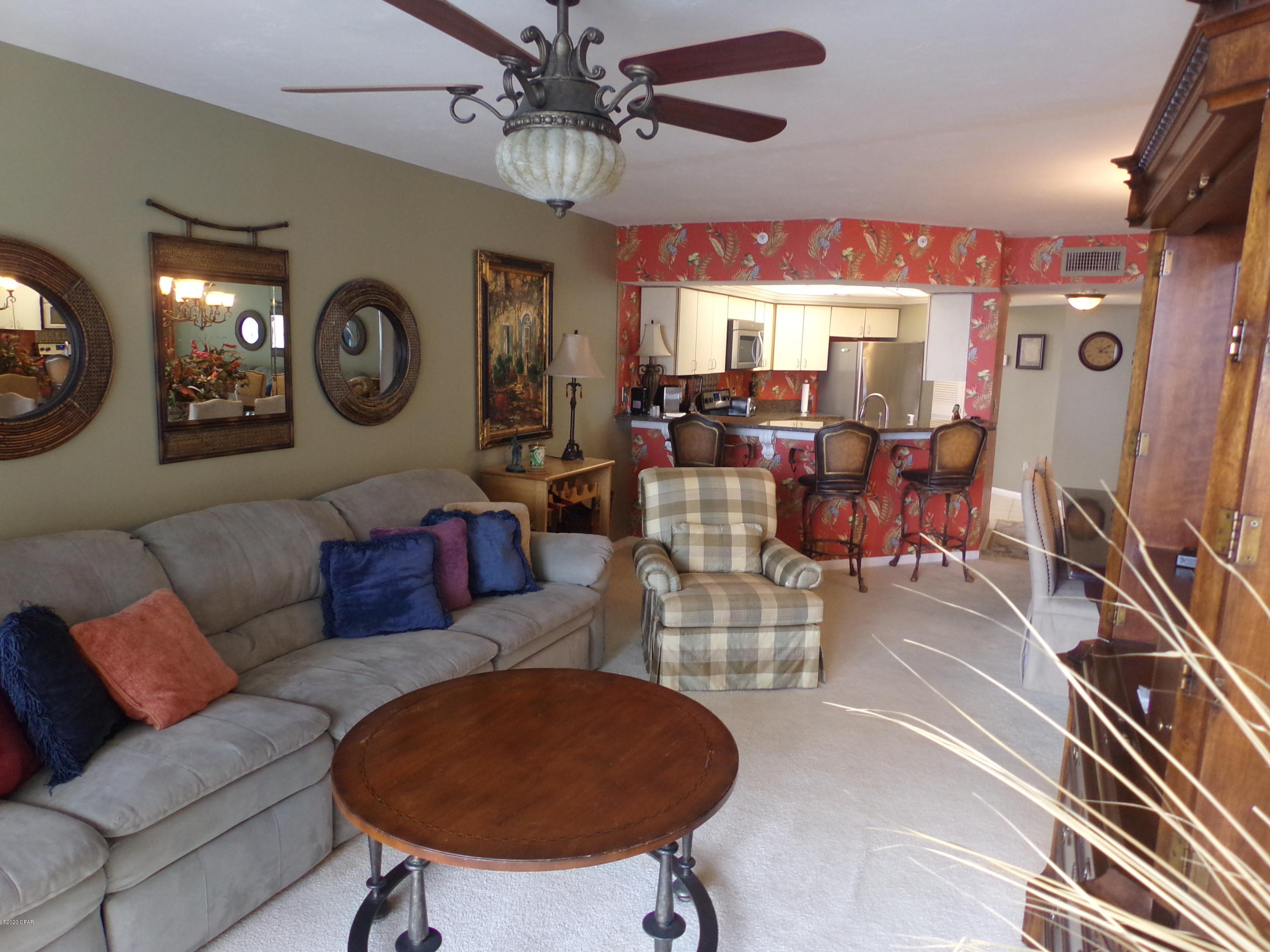 Summerhouse Condo. - Residential