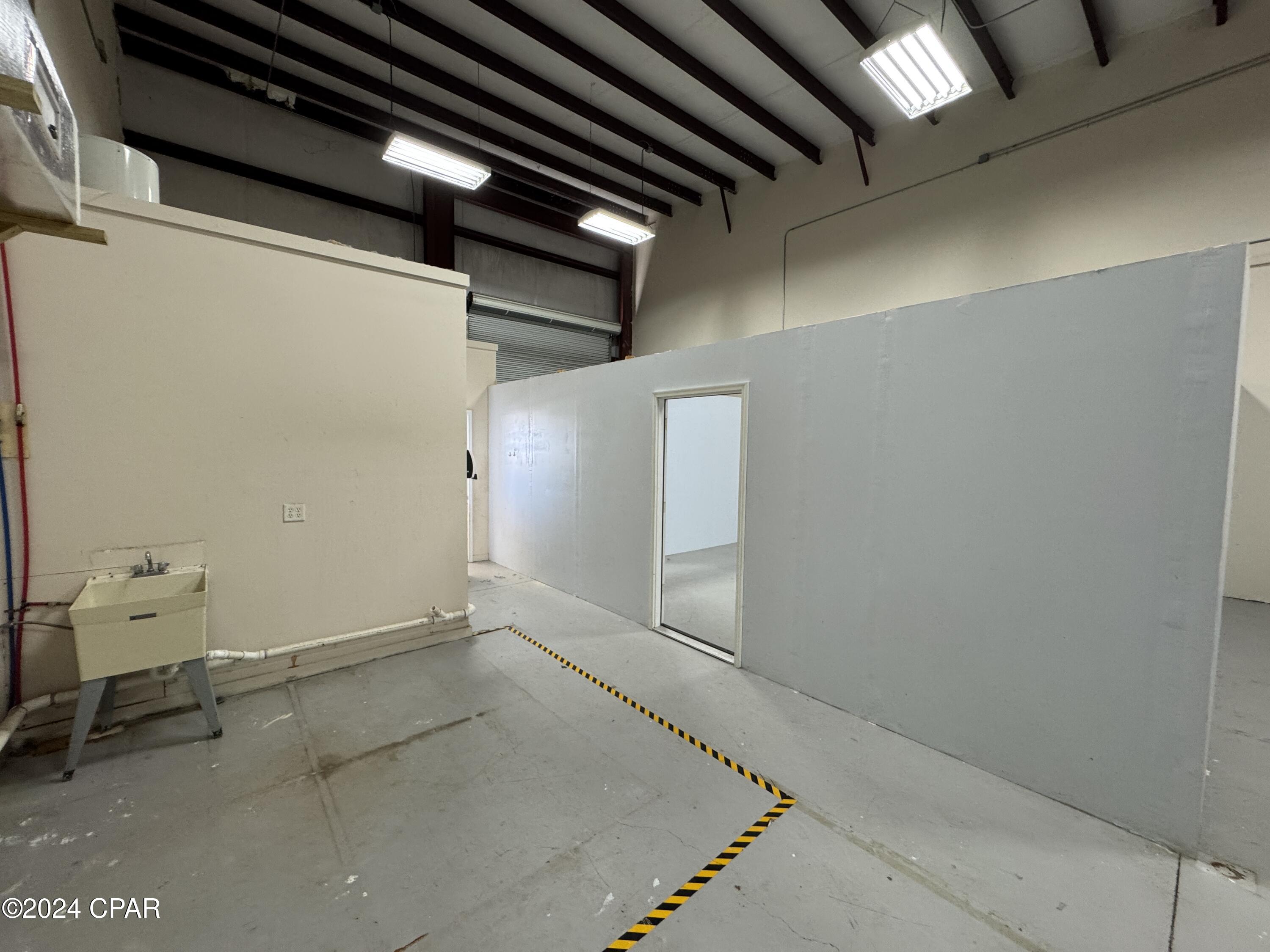 No Named Subdivision - Commercial Lease