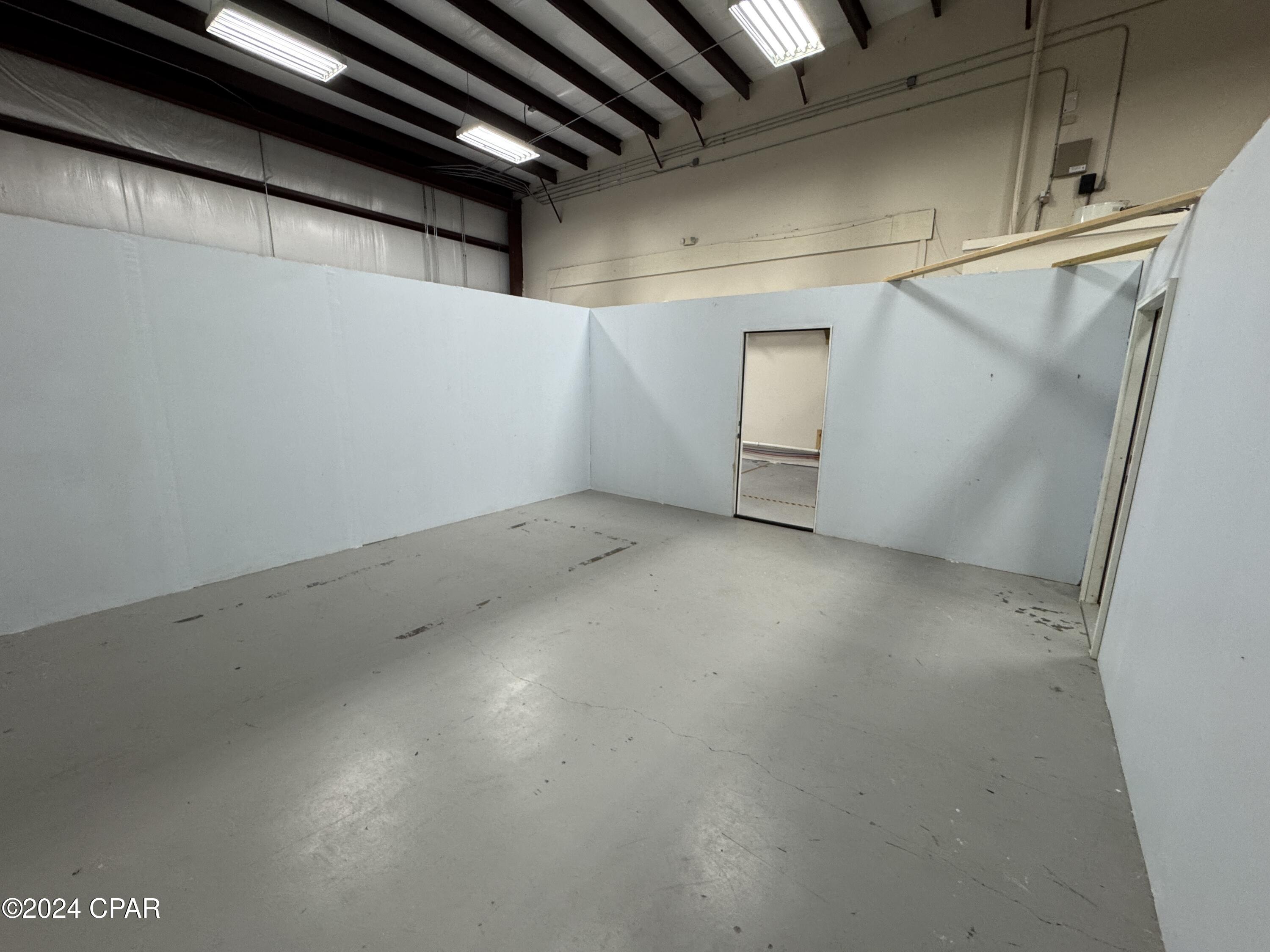 No Named Subdivision - Commercial Lease