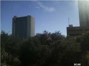 El Centro Beach - Land