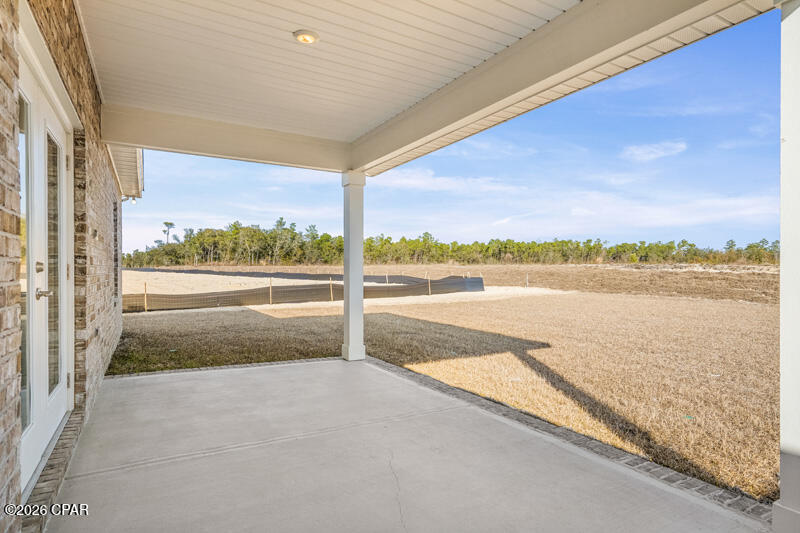 Lake Merial - Residential