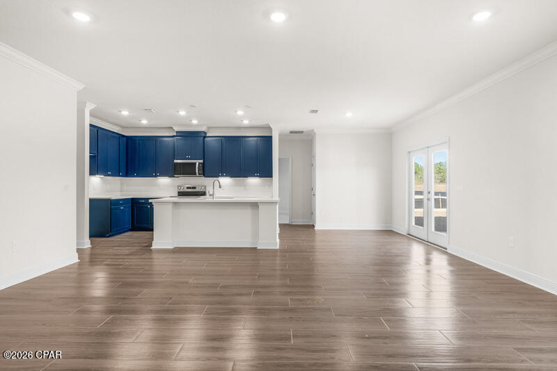 Lake Merial - Residential