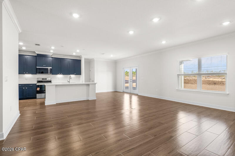 Lake Merial - Residential