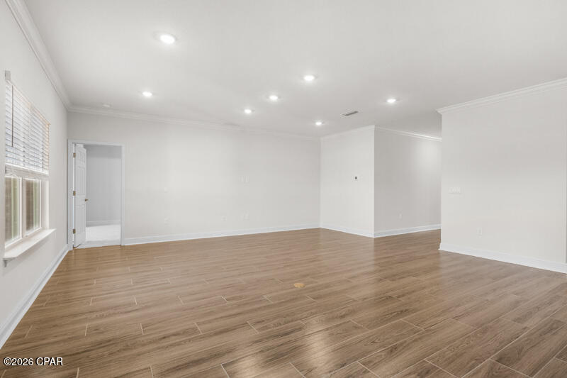 Lake Merial - Residential