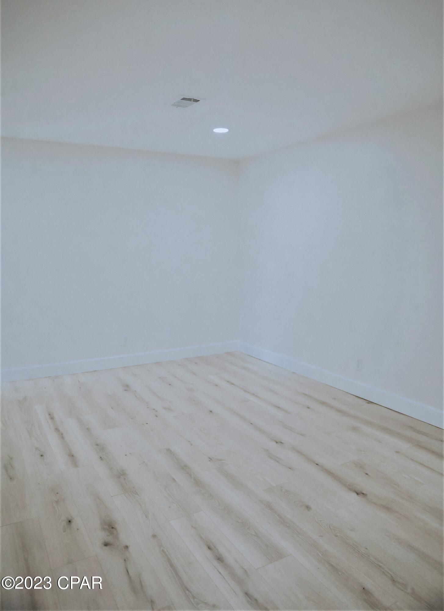 Cove Terrace 3rd (Sudduths 15th) - Residential