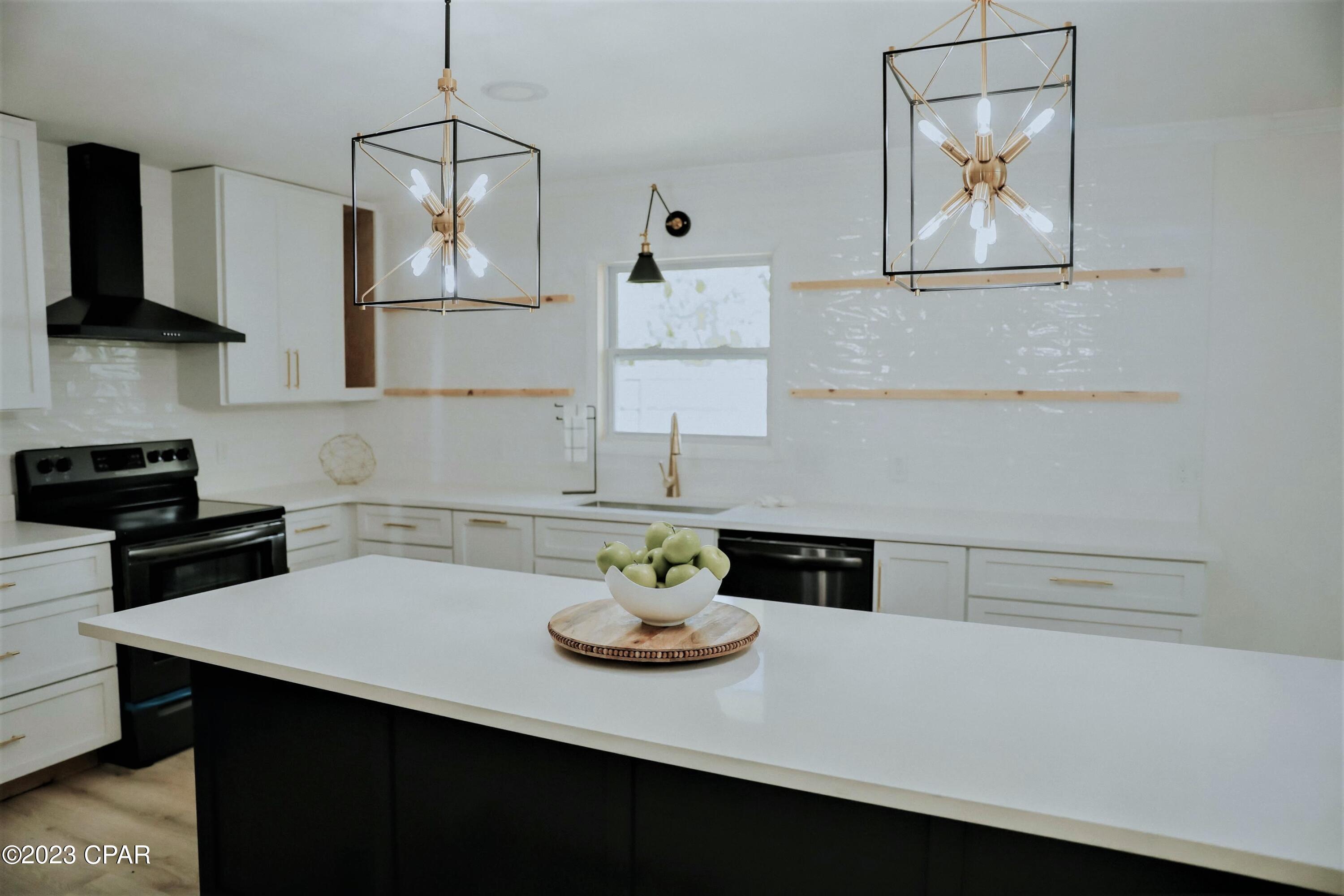 Cove Terrace 3rd (Sudduths 15th) - Residential