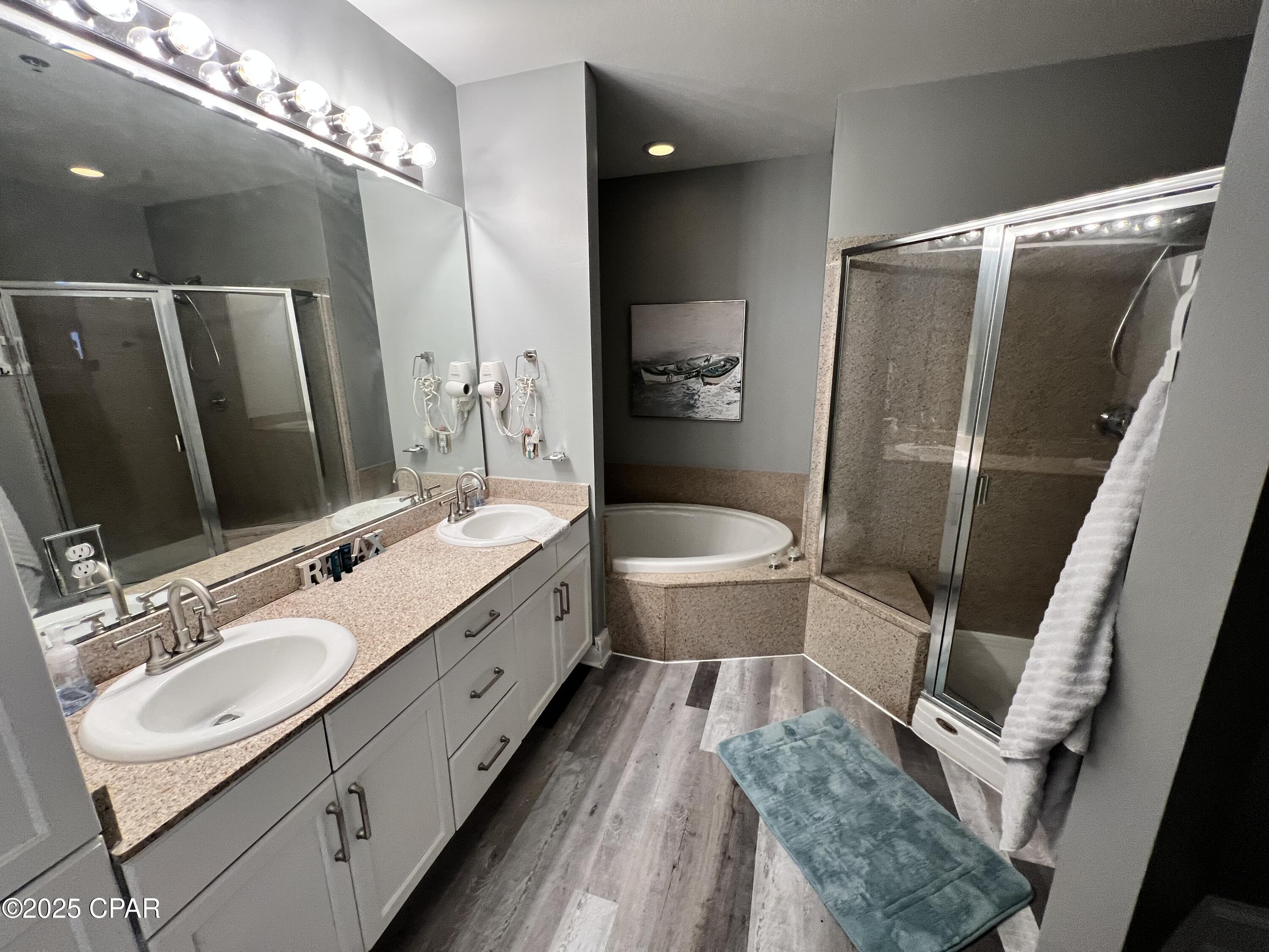 Laketown Wharf - Residential