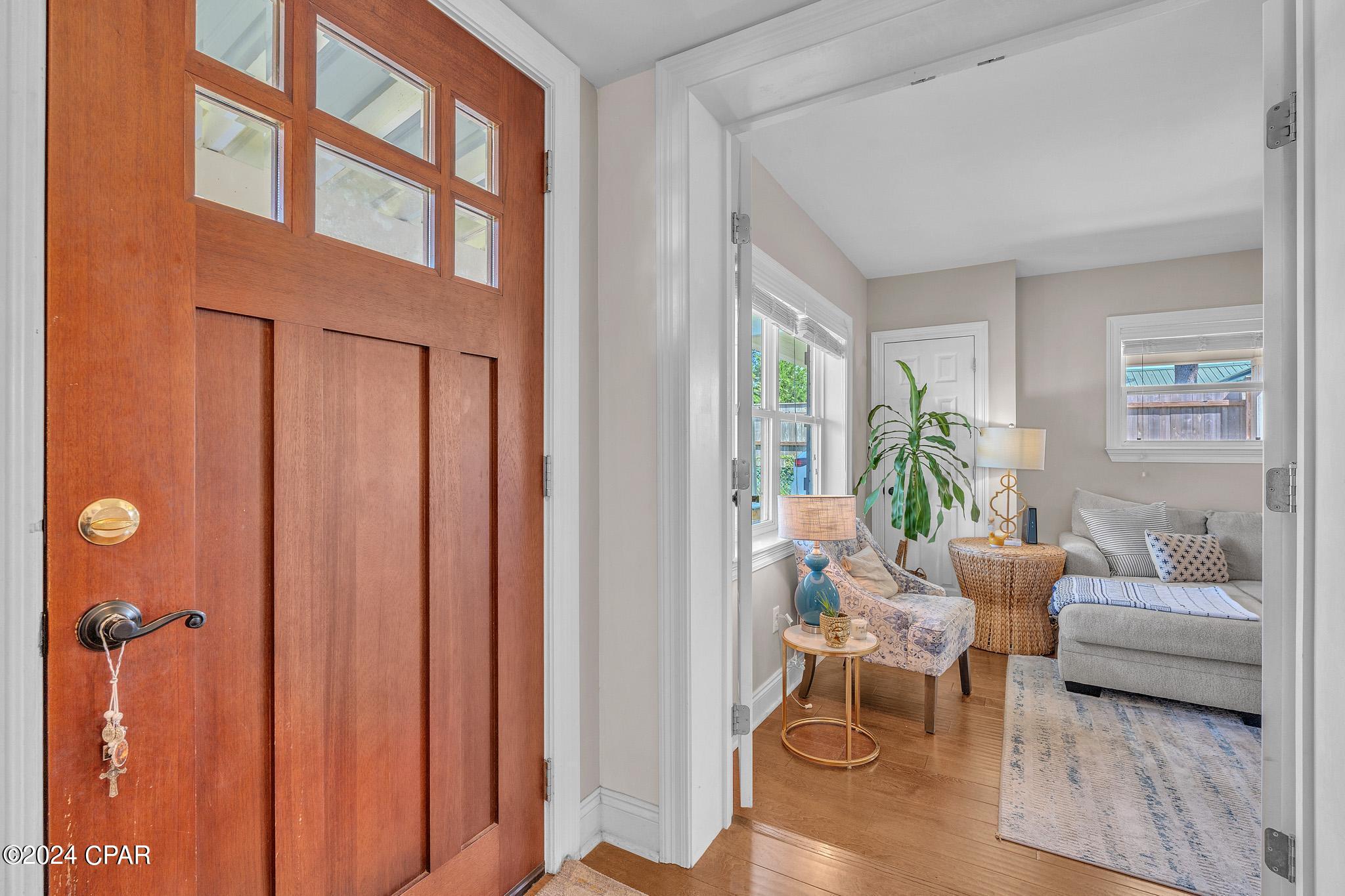 Pretty Bayou Hts 1st - Residential