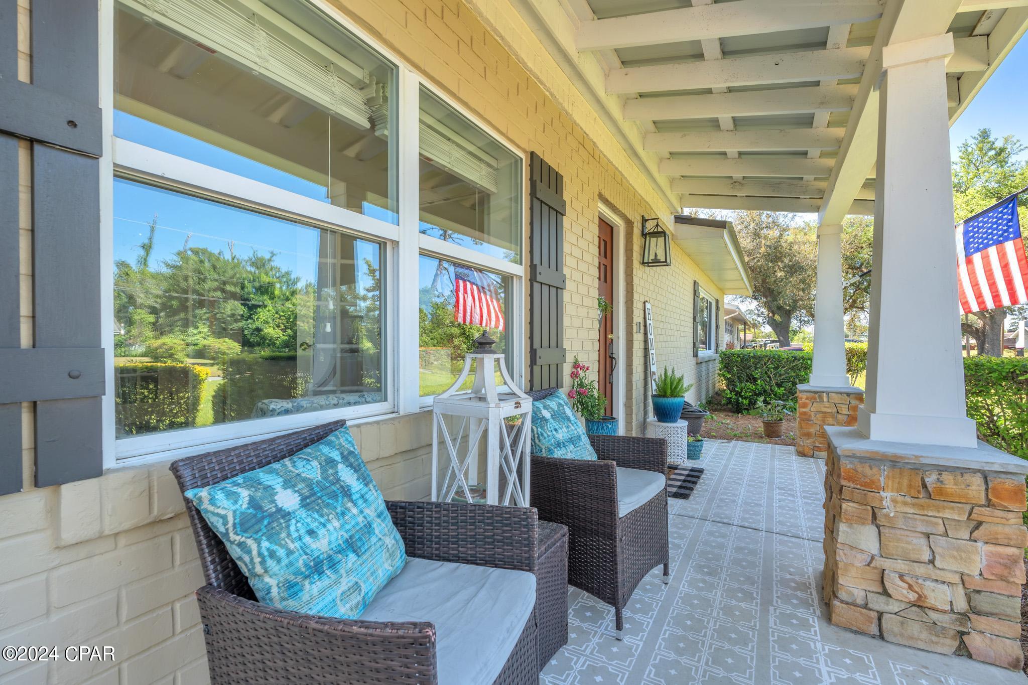 Pretty Bayou Hts 1st - Residential