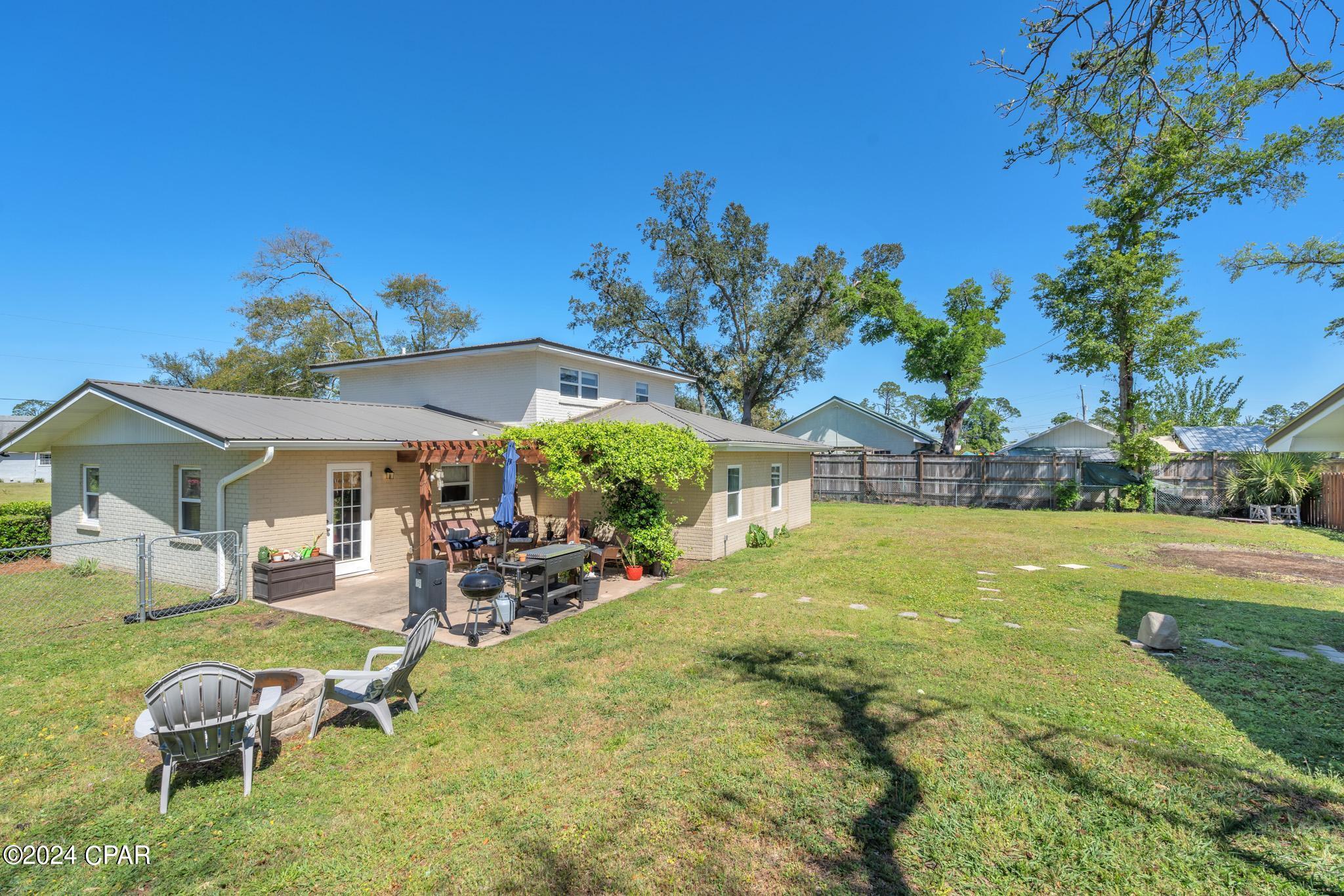 Pretty Bayou Hts 1st - Residential