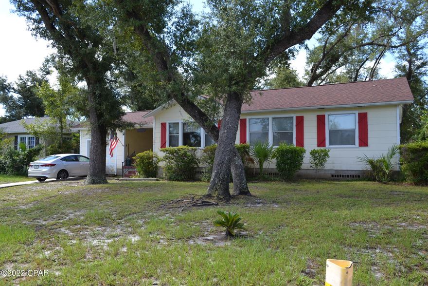 Cozy Cove charmer on a quarter of an acre!! This home features 2 bedrooms, 1 full bath, 1 car garage, and spacious fully fenced backyard. The large bedroom is 2 bedrooms put together and can be split to make an additional bedroom. Roof was replaced in 2019. Convenient to Cherry Street Elementary School and a short distance to the water. Call your agent for a showing today. *Information provided is deemed reliable but is not guaranteed and should be independently verified by the buyer*