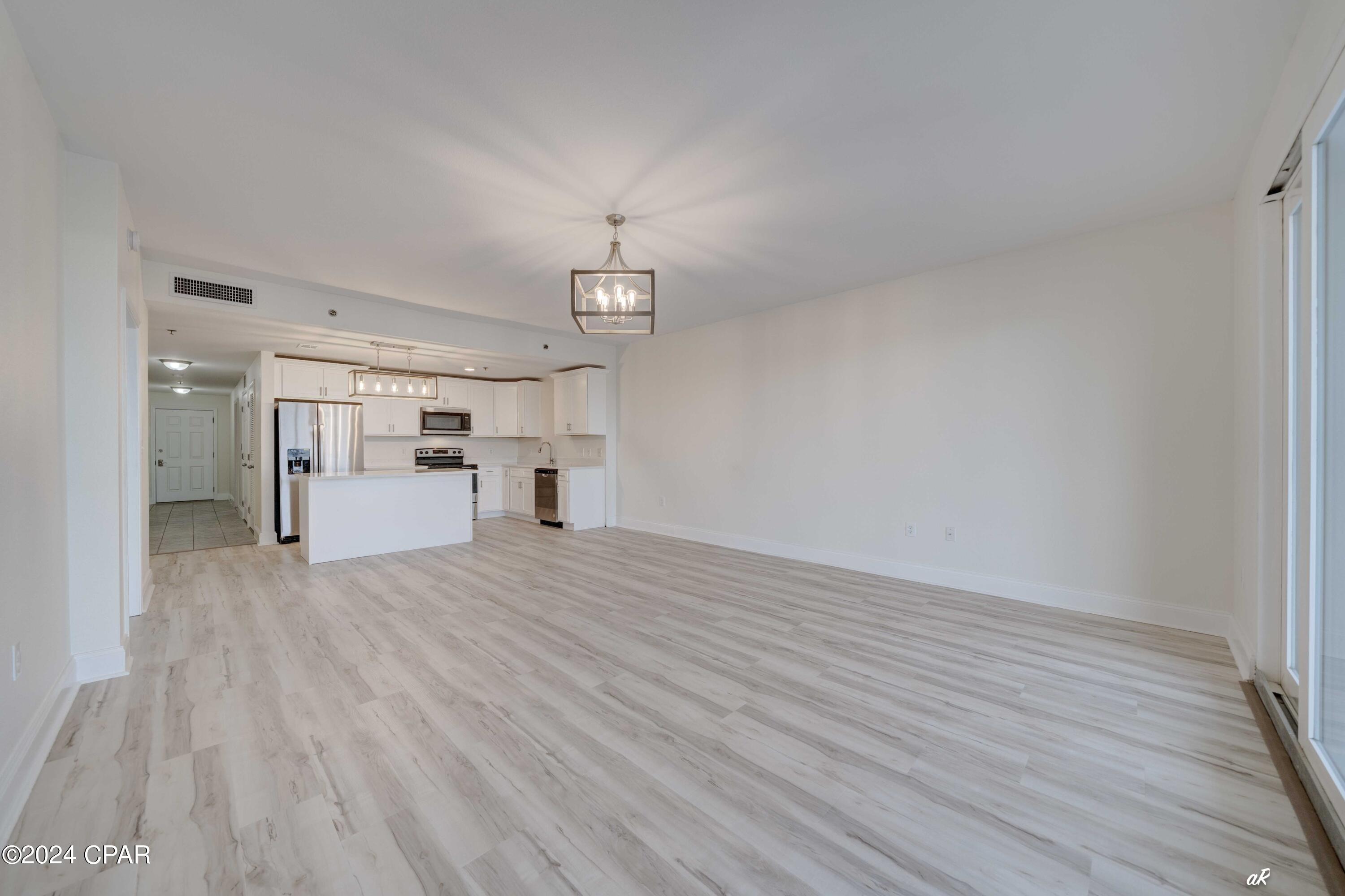 Laketown Wharf - Residential