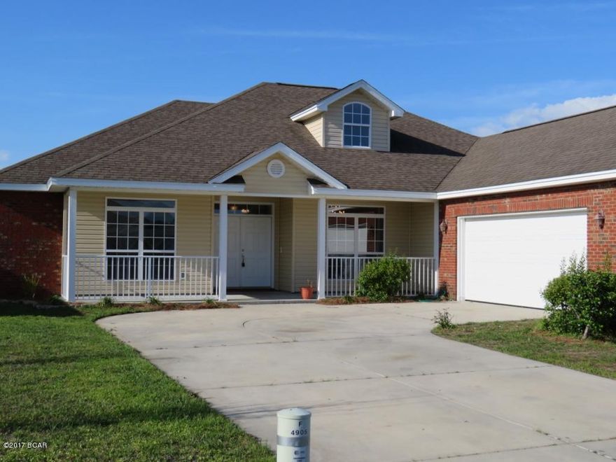 Beautifully newly renovated Florida cottage style home, that depicts a 4Br/ 2Bath, split floor plan. This move in ready home features a completely updated kitchen with granite counter tops and backsplash, all new stainless steel appliances,and with new tile in the kitchen and living areas and new carpeting in the bedrooms. It also has a vaulted ceiling over looking the formal dining area. There is enough room in the back yard for a pool and also a great area for entertaining out on the covered back porch. The master bath has a stand up, all tile shower, also with has a large garden tub, and double vanities sink. All of this and the home is conveniently located to downtown within a 10 min. drive to shopping and also near some great schools. Call for a showing appointment.