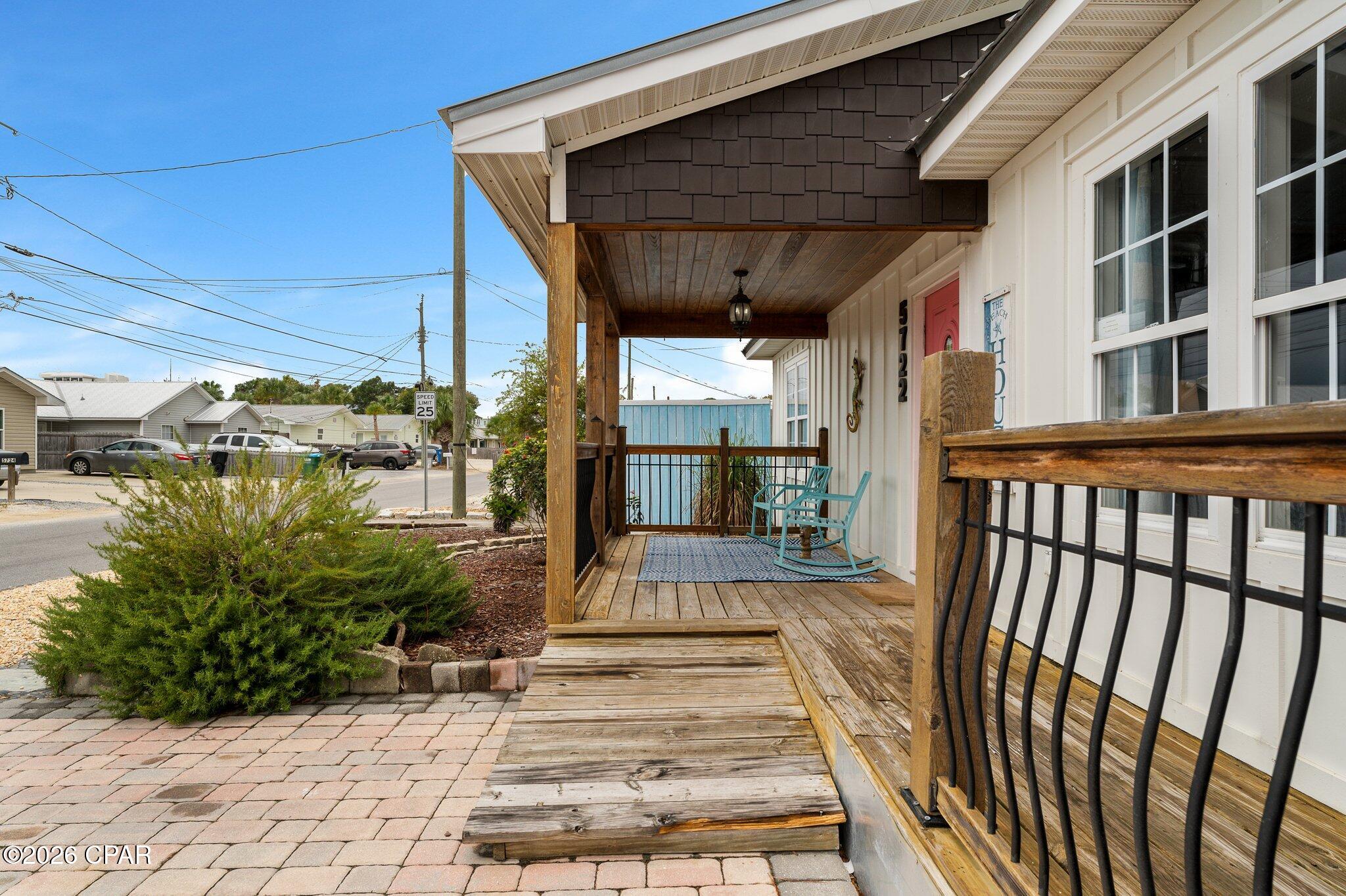 Biltmore Beach 1st Add - Residential