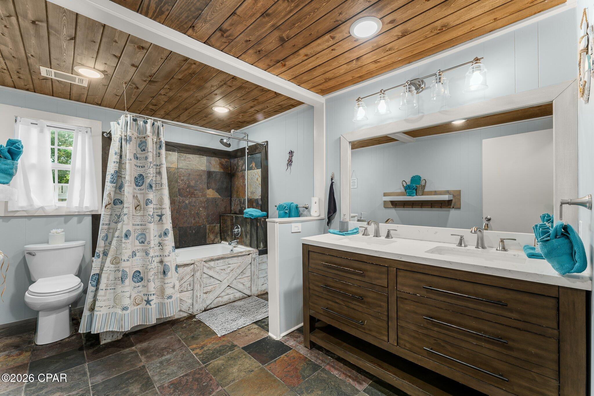 Biltmore Beach 1st Add - Residential