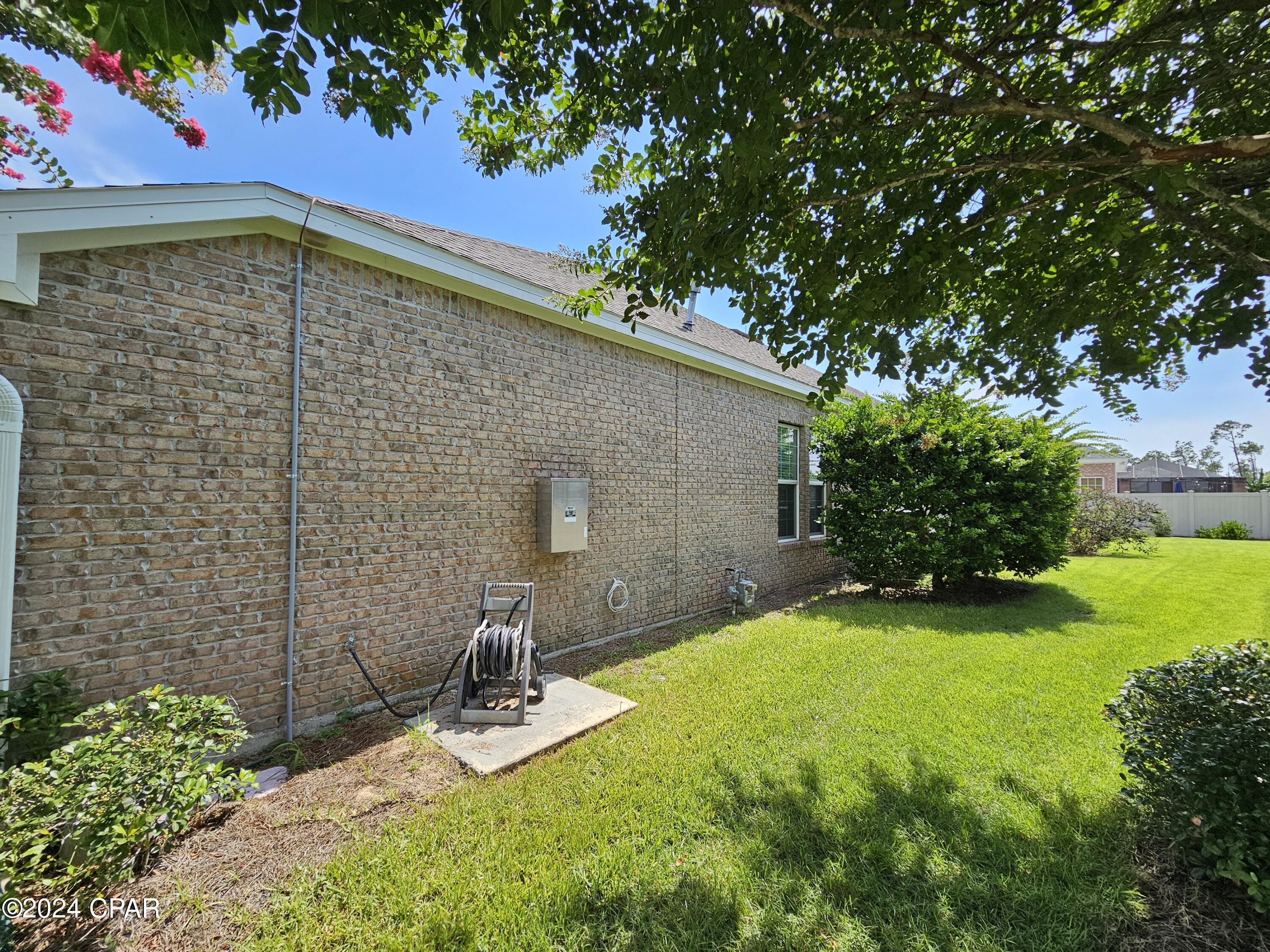 Hawks Landing - Residential