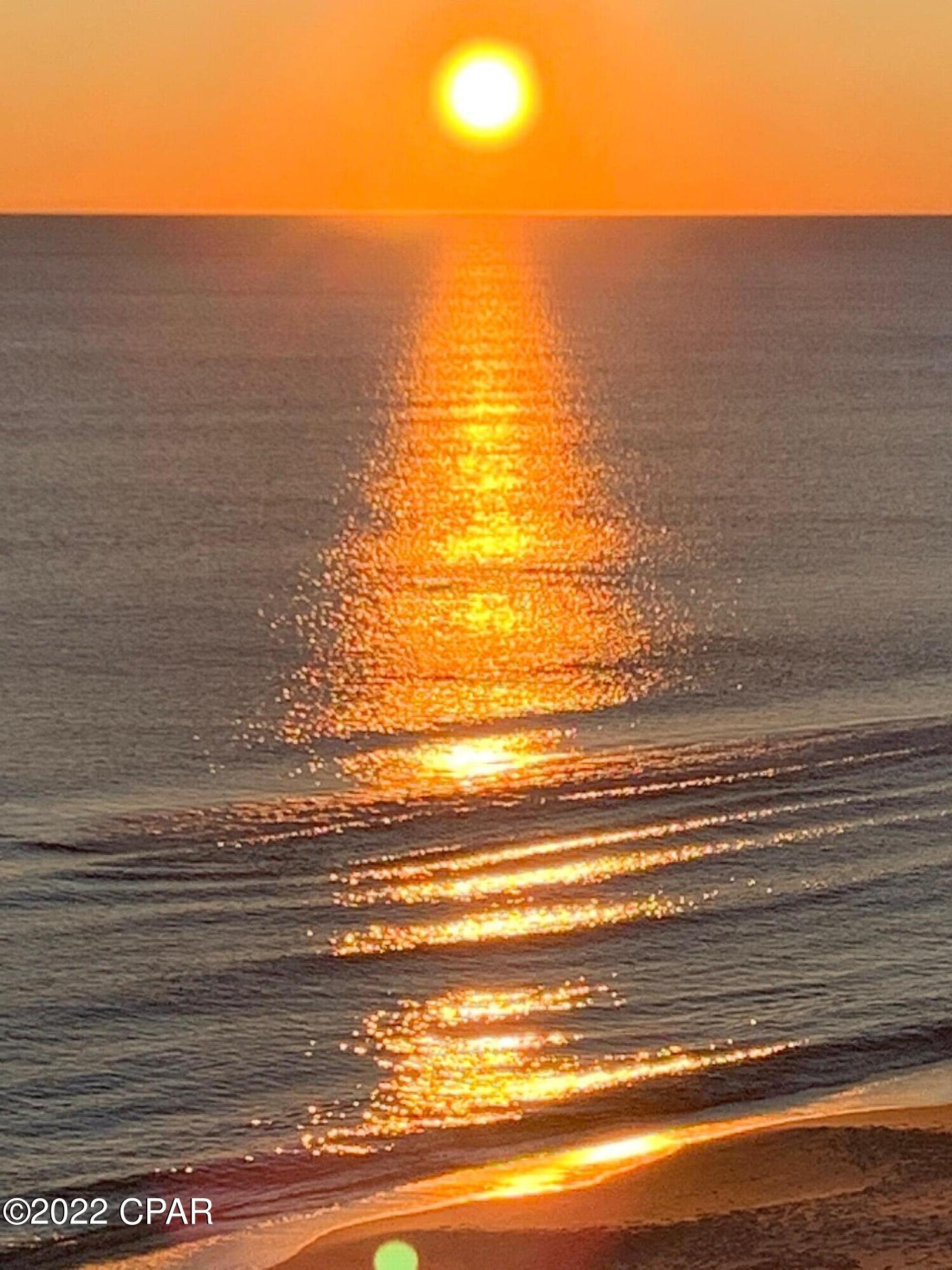 Splash Condo - Residential