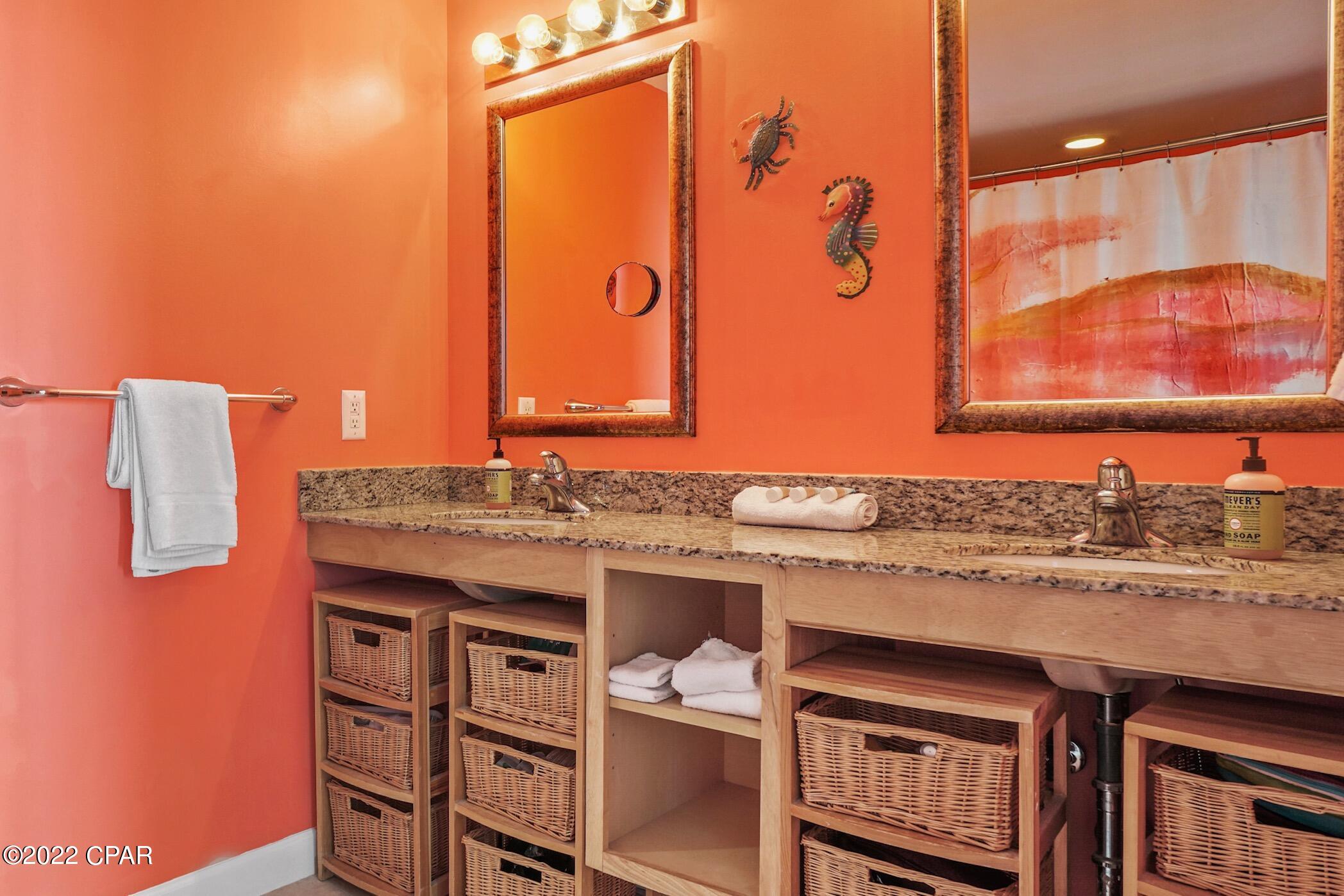 Splash Condo - Residential