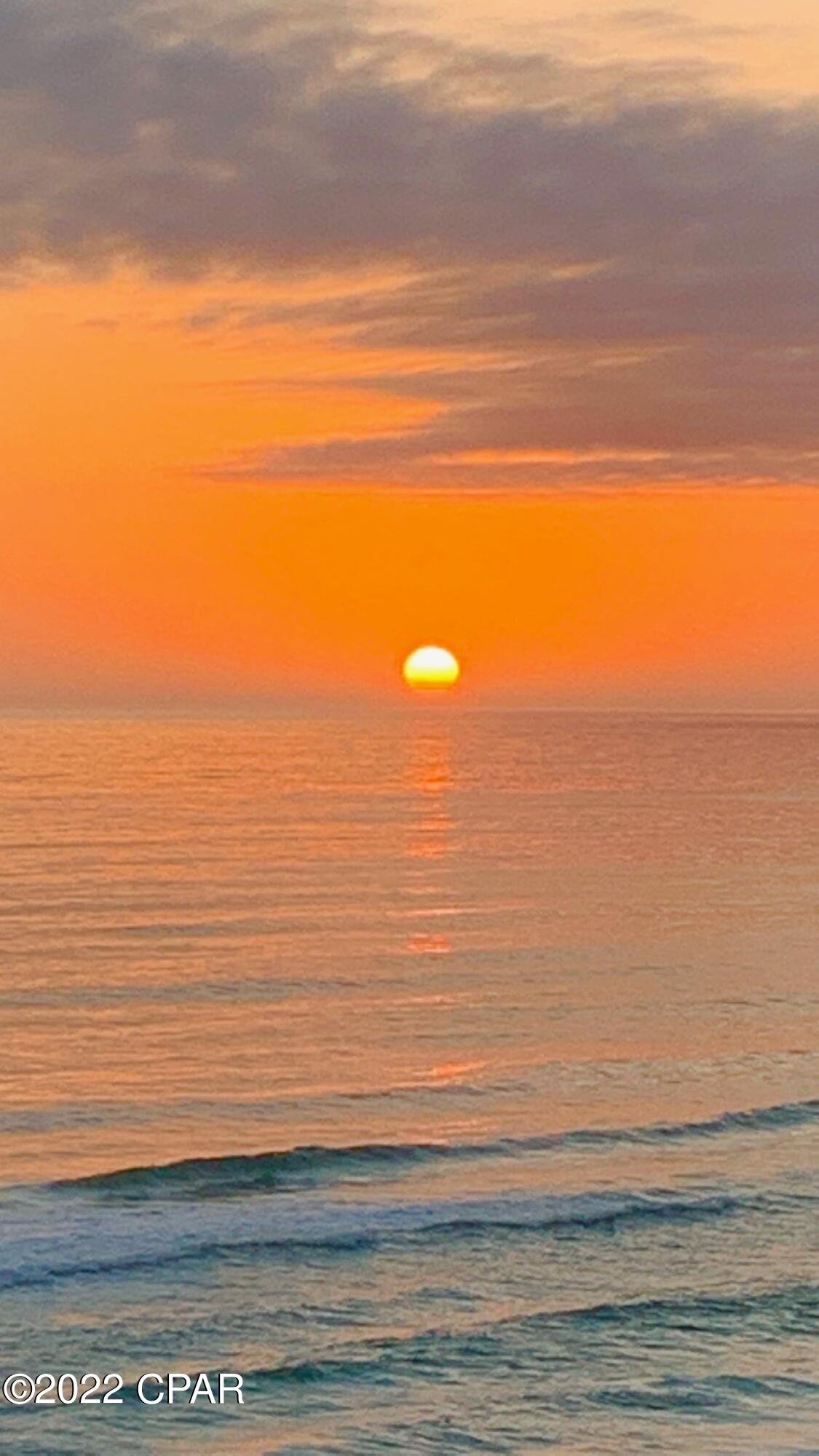 Splash Condo - Residential