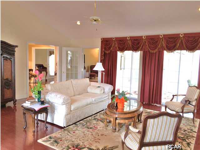 Country Club Harbour Estates - Residential