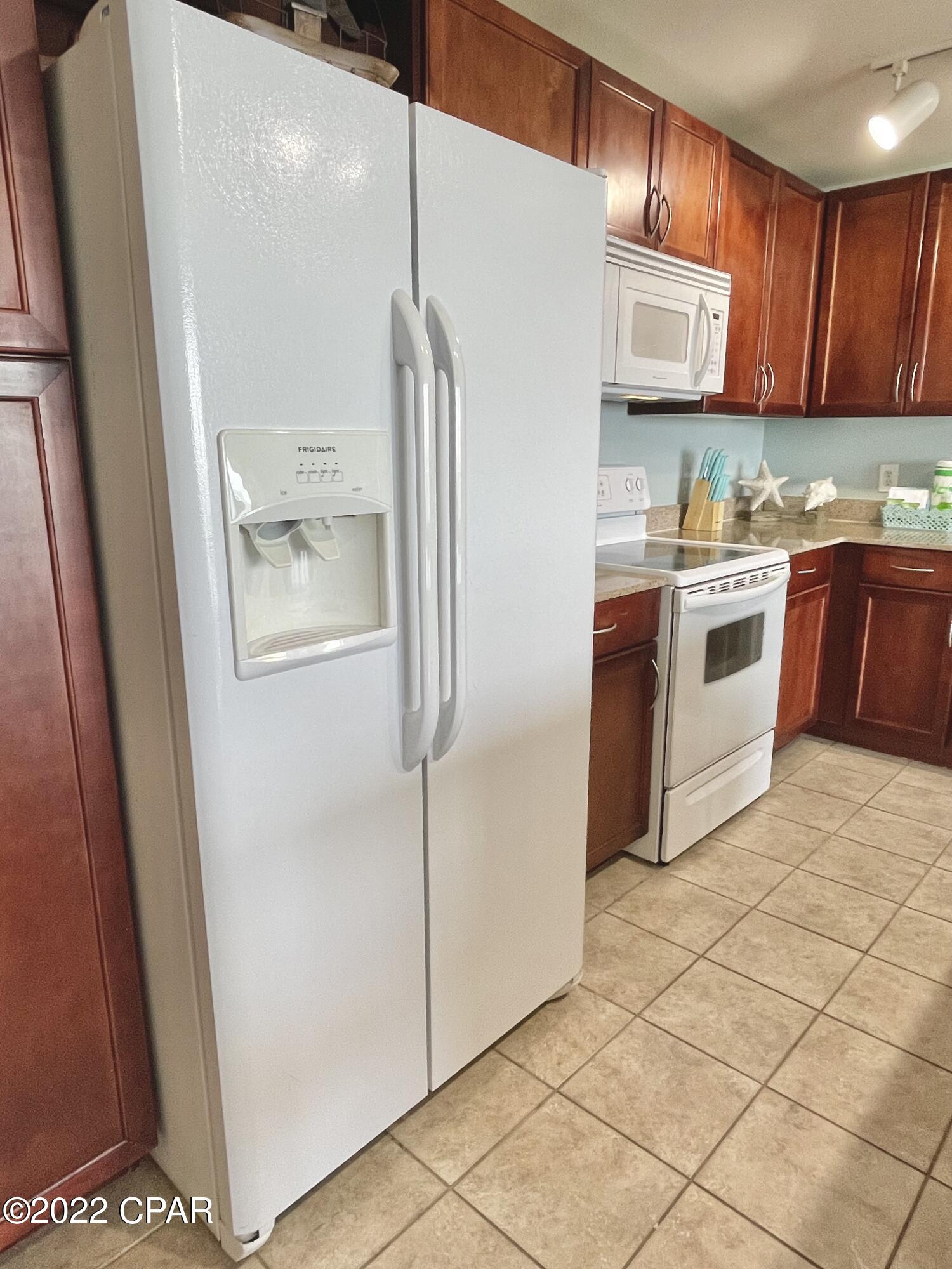 Laketown Wharf - Residential