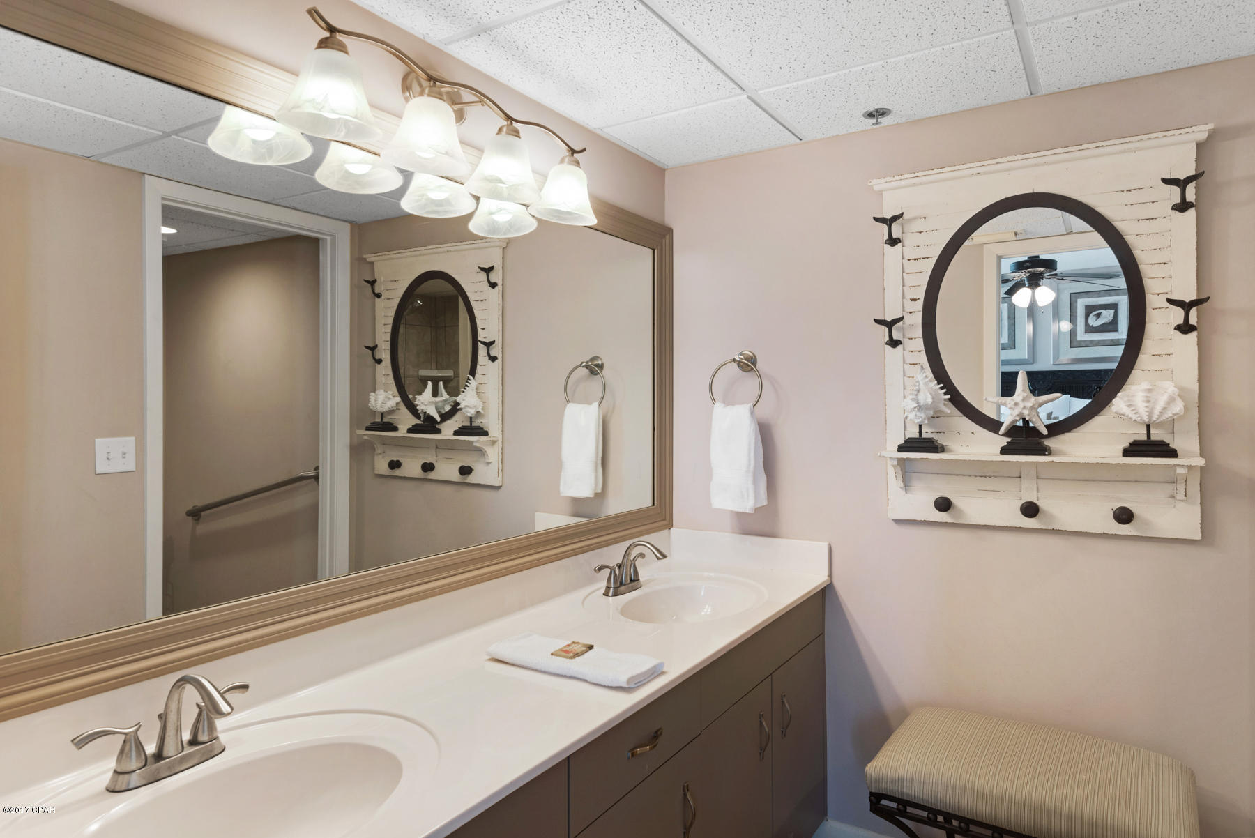 Long Beach Towers IV - Residential