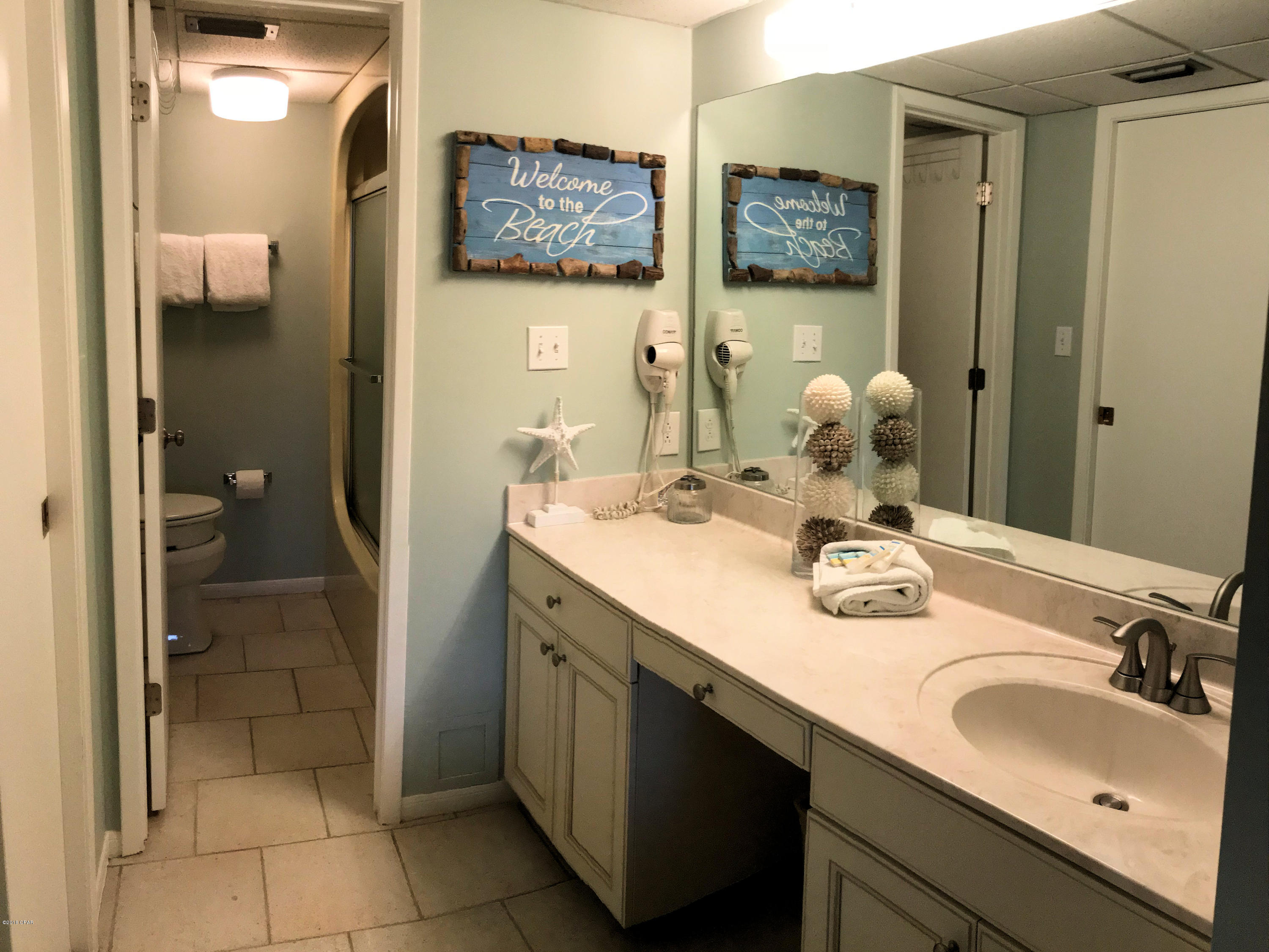 Edgewater Golf Villas V-B - Residential