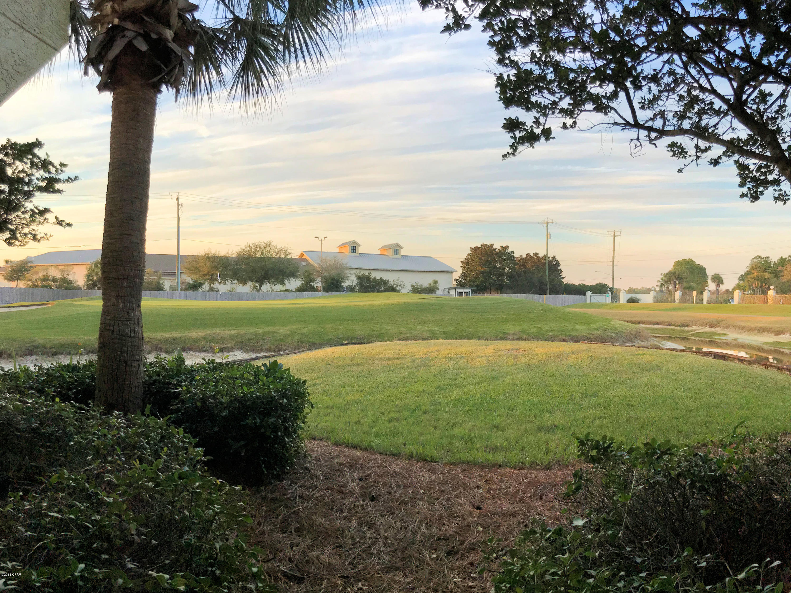 Edgewater Golf Villas V-B - Residential