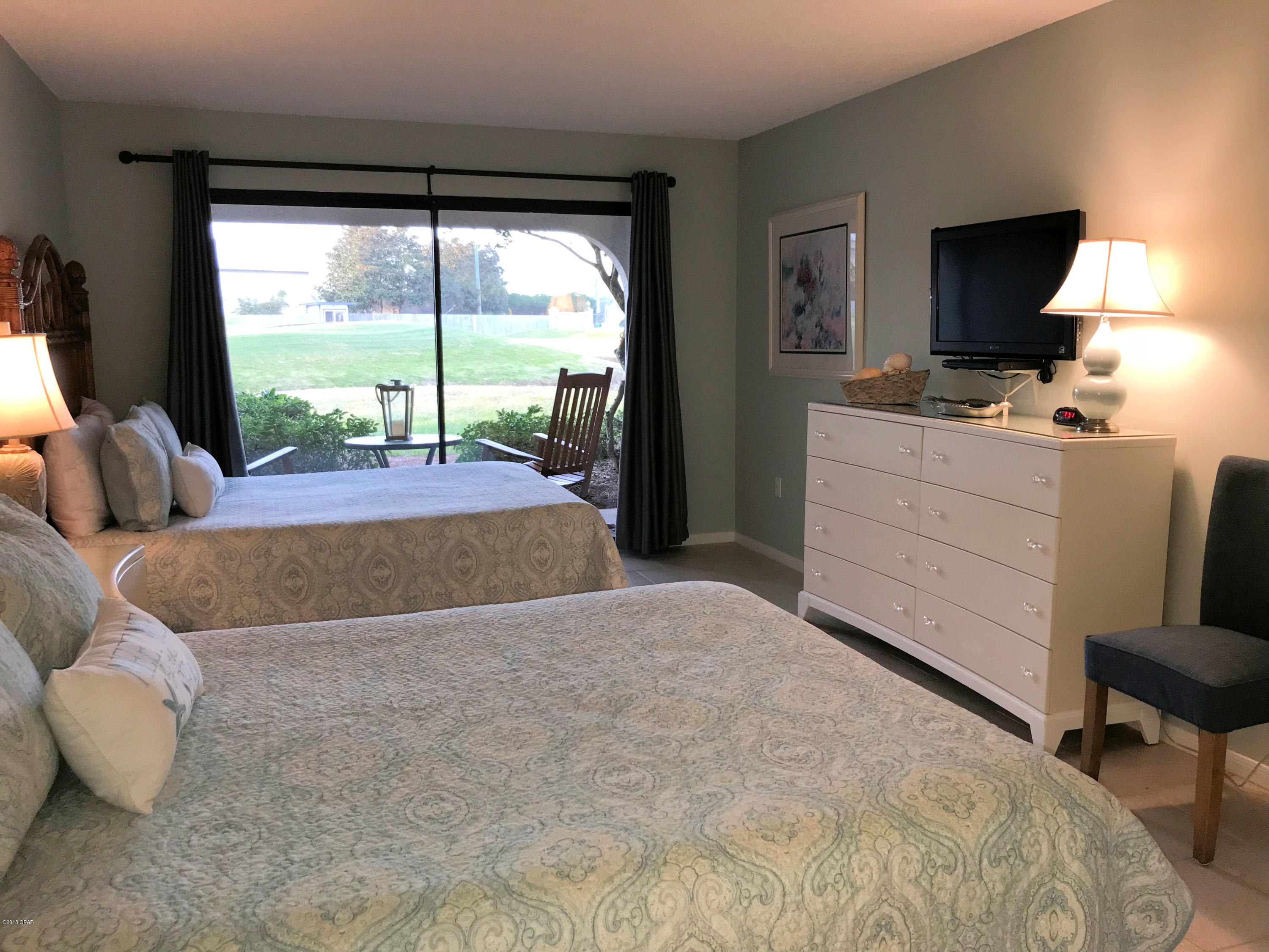Edgewater Golf Villas V-B - Residential