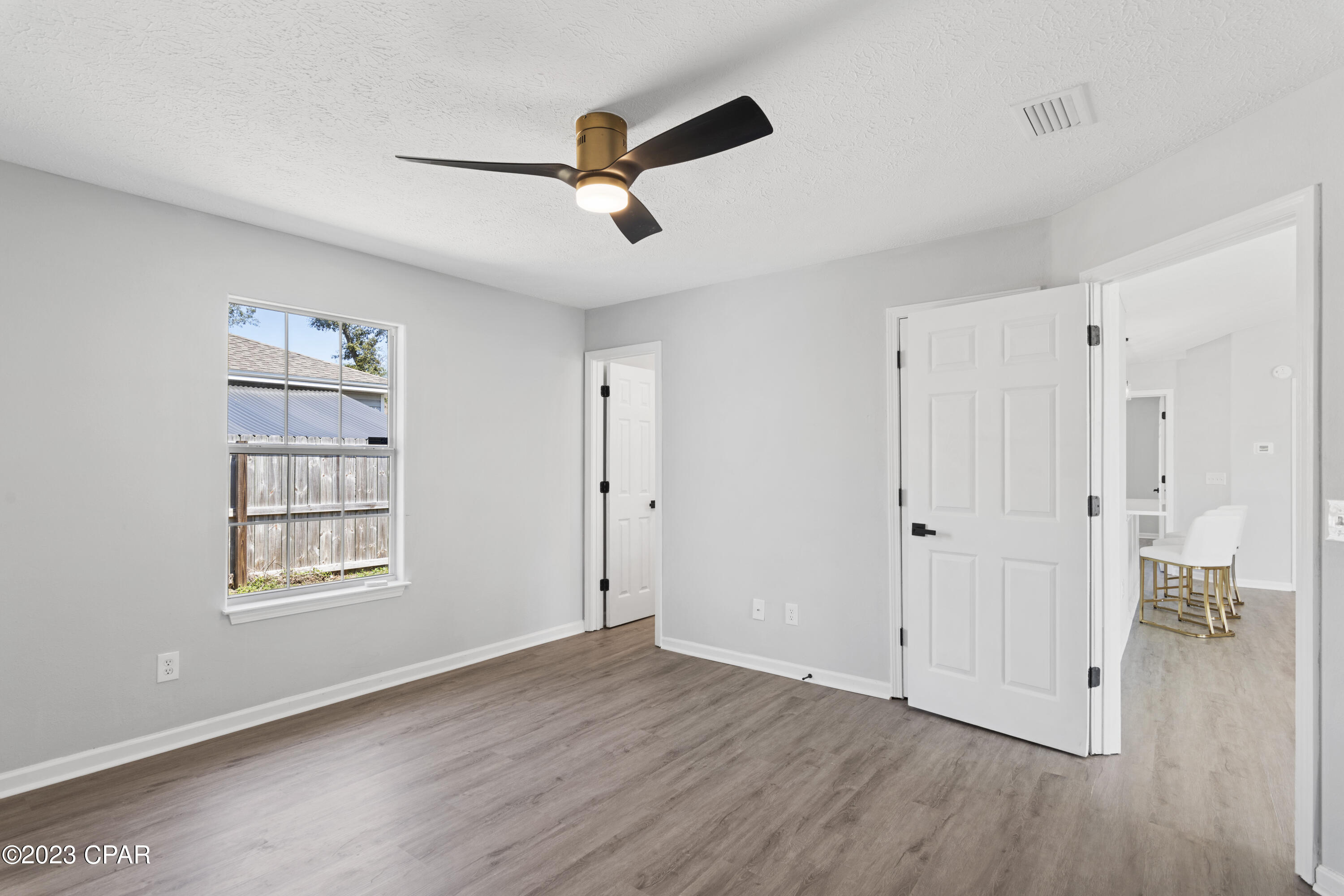 Imperial Oaks - Residential