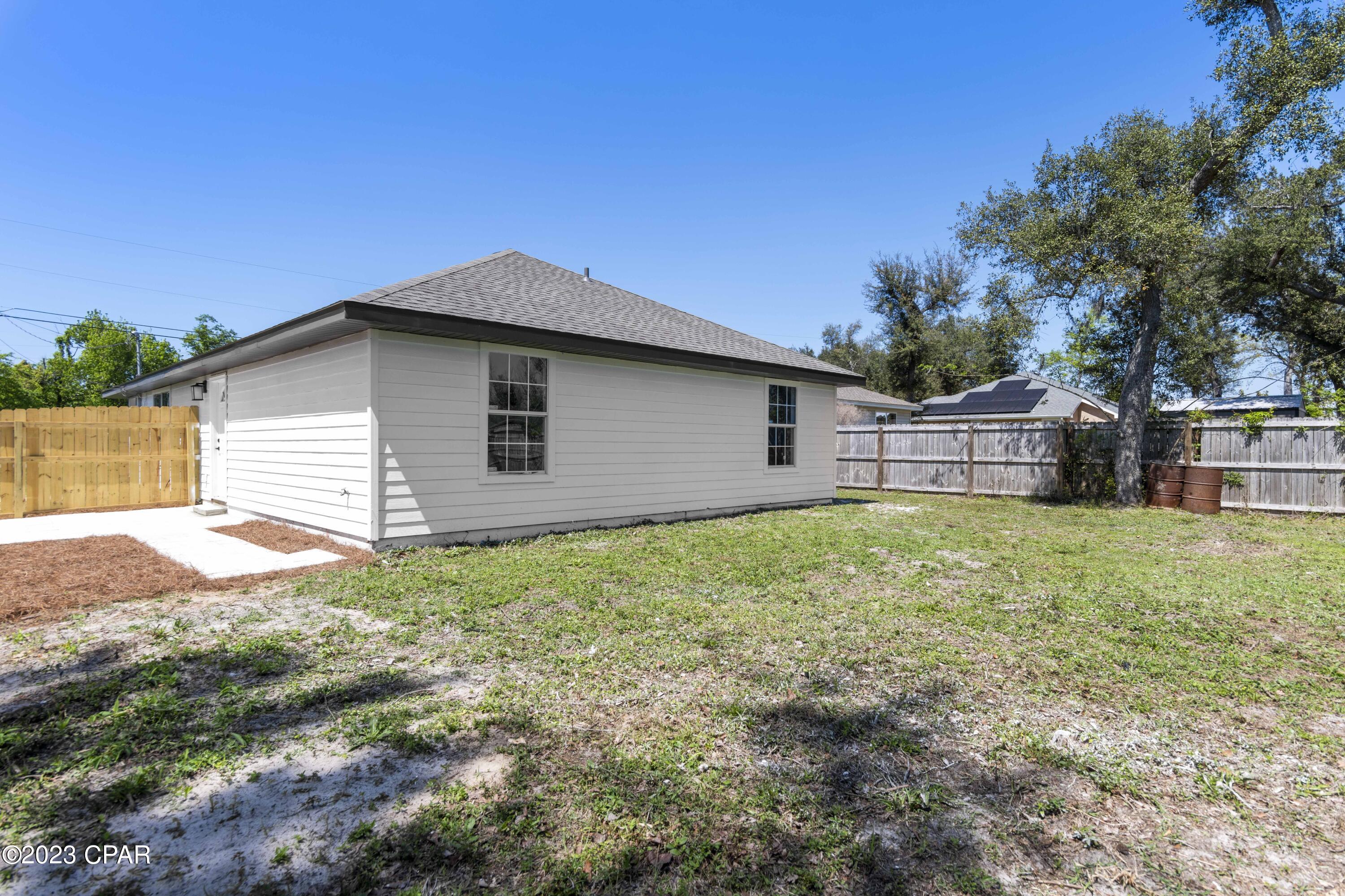 Imperial Oaks - Residential