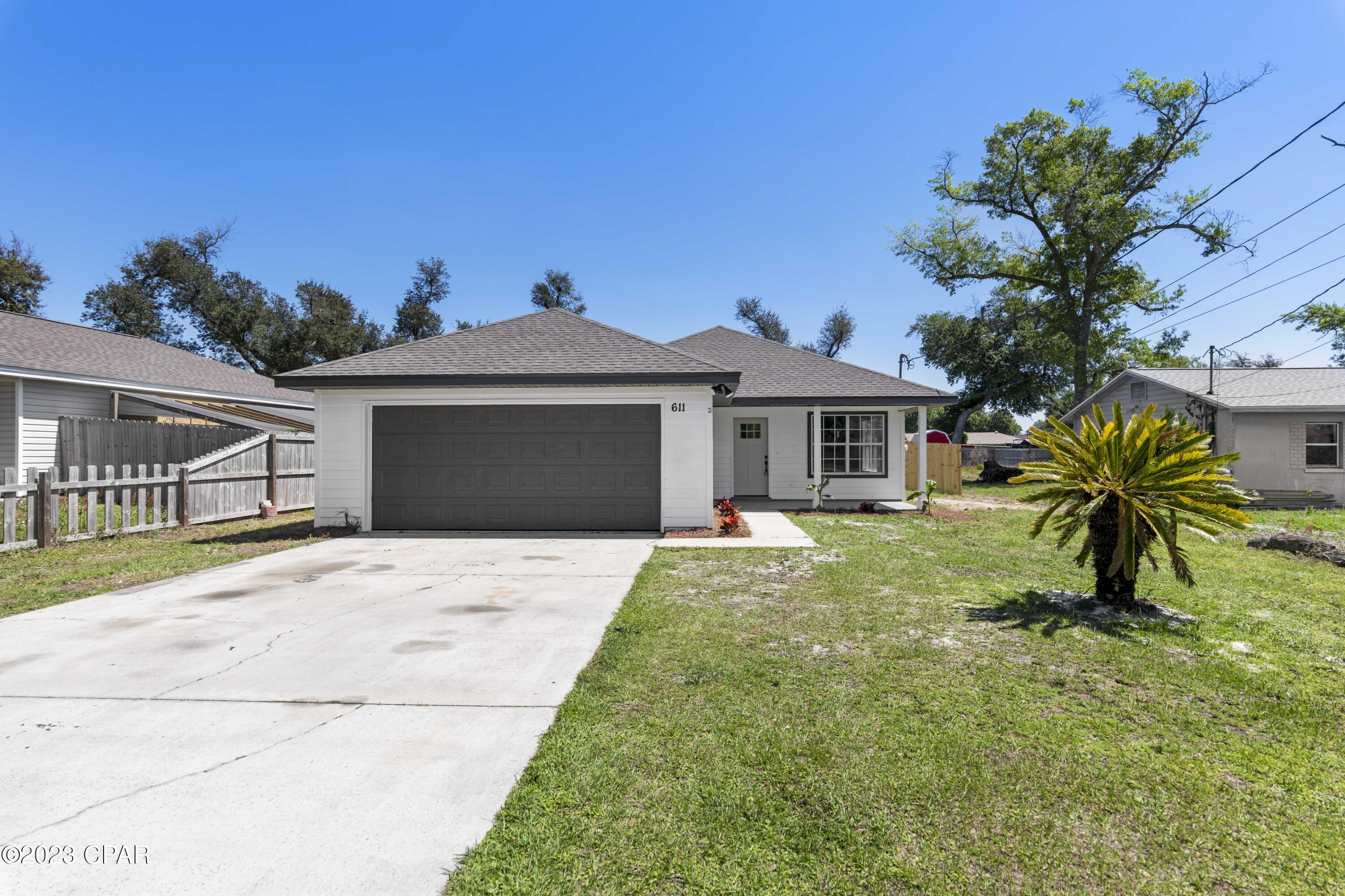 Imperial Oaks - Residential